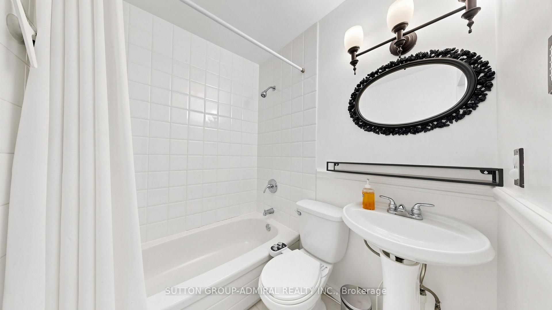 Photo 13 of 75 Rockcliffe Boulevard, Toronto, Rockcliffe-Smythe — HOMEH