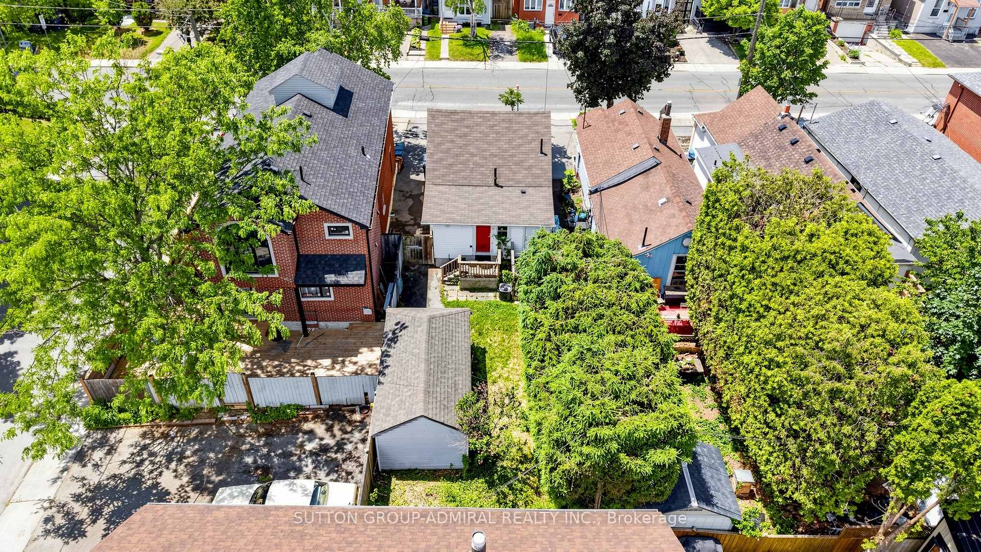 Photo 34 of 75 Rockcliffe Boulevard, Toronto, Rockcliffe-Smythe — HOMEH
