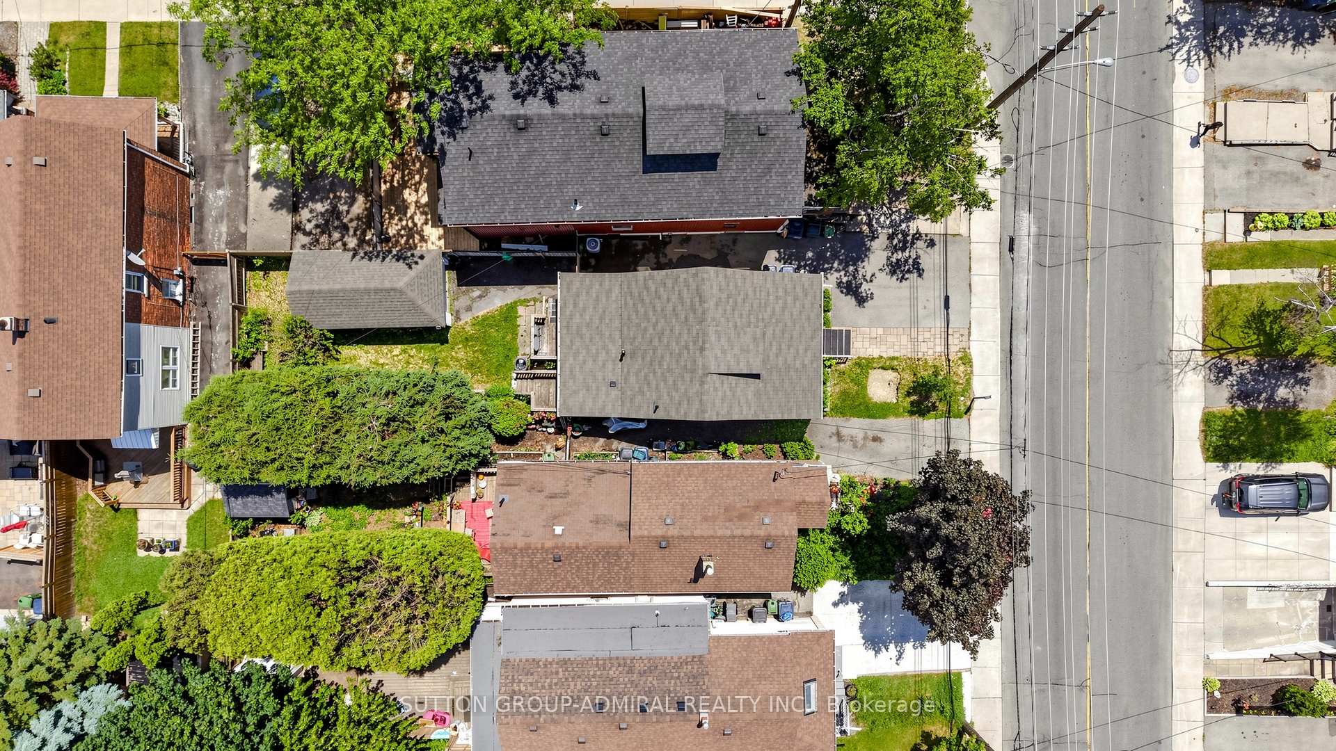 Photo 35 of 75 Rockcliffe Boulevard, Toronto, Rockcliffe-Smythe — HOMEH
