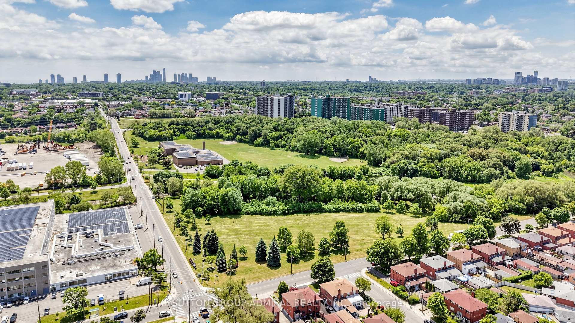 Photo 45 of 75 Rockcliffe Boulevard, Toronto, Rockcliffe-Smythe — HOMEH
