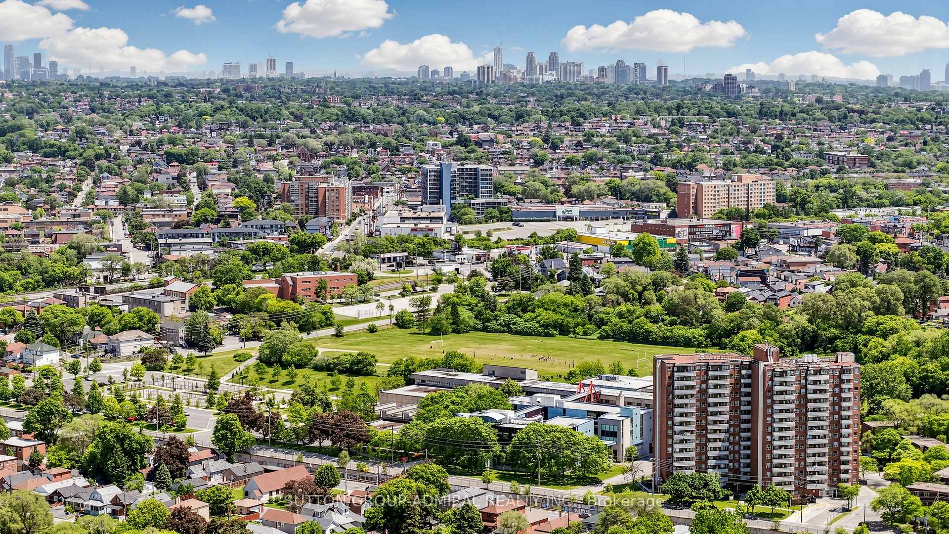 Photo 47 of 75 Rockcliffe Boulevard, Toronto, Rockcliffe-Smythe — HOMEH