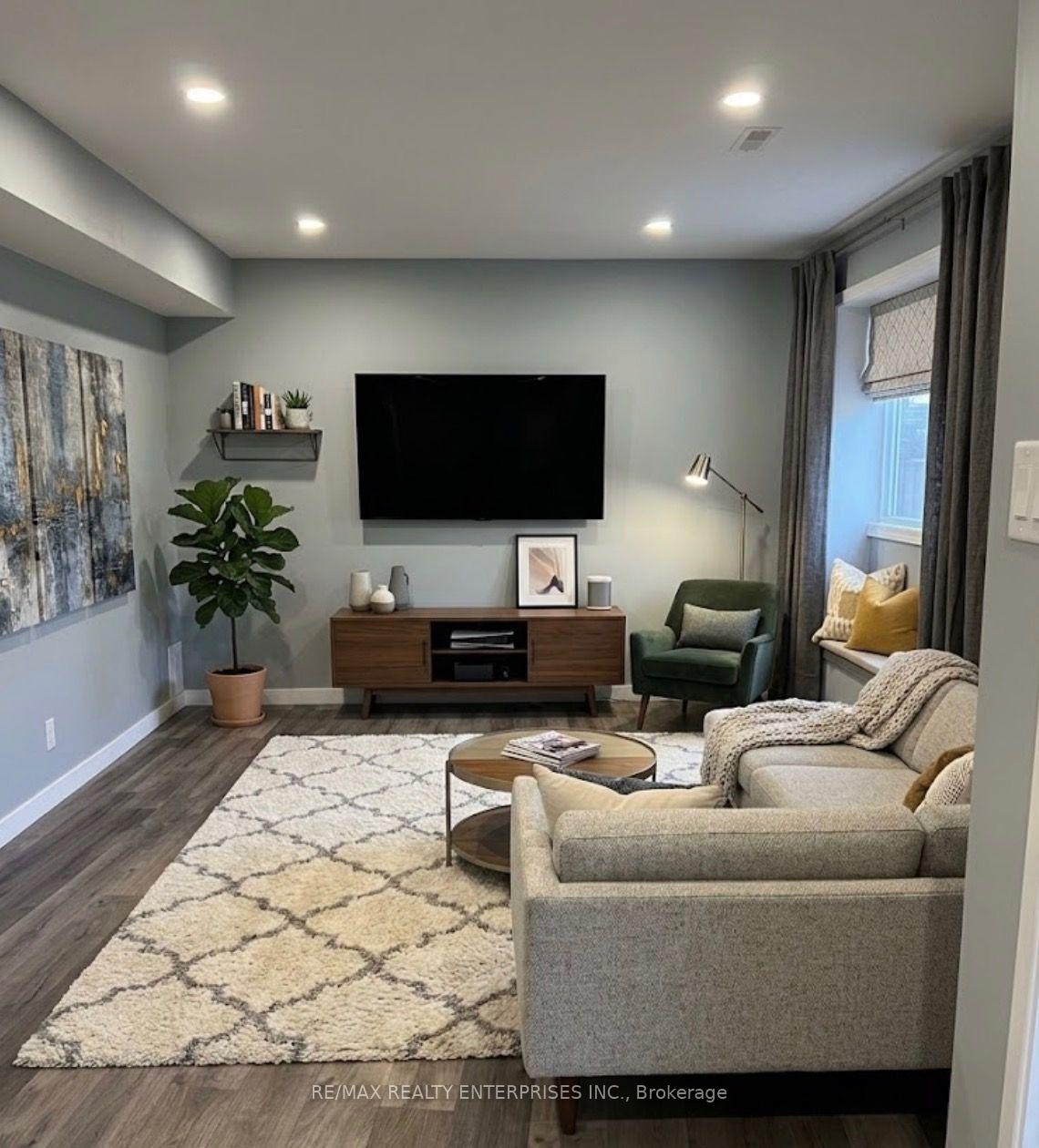 Photo 4 of Unit Lower, 3 Cross Country Boulevard, Caledon, Bolton West — HOMEH
