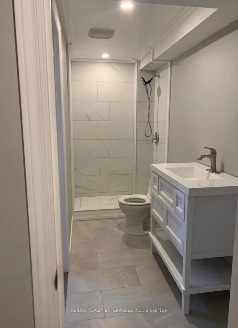 Photo 8 of Unit Lower, 3 Cross Country Boulevard, Caledon, Bolton West — HOMEH