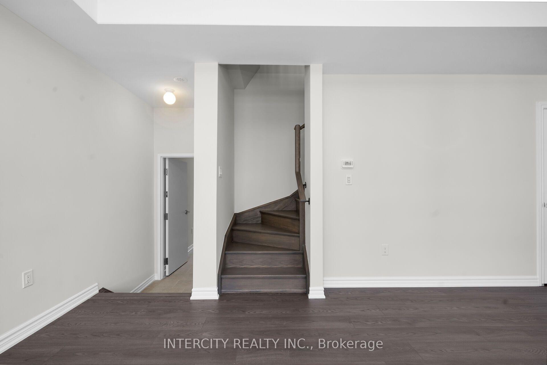 Photo 15 of Unit 29Z, 11 Ambition Way, Caledon, Rural Caledon — HOMEH