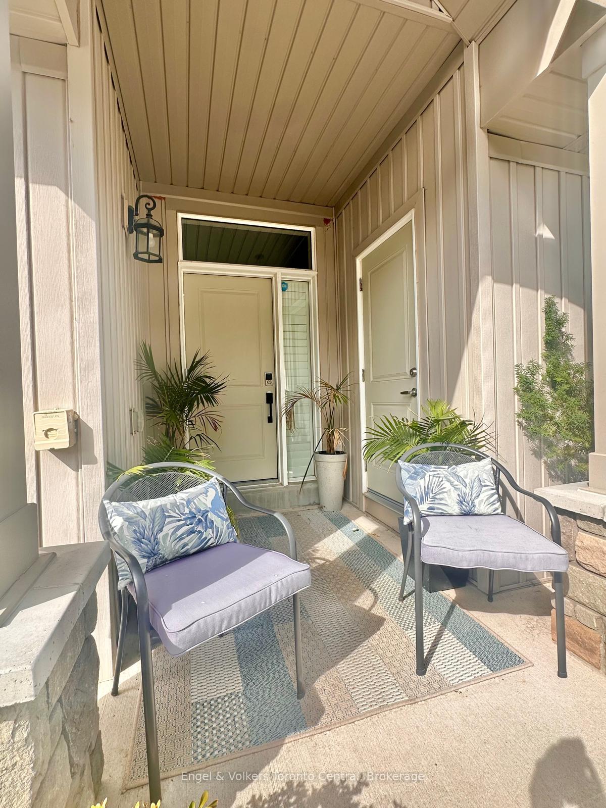 Photo 2 of 35 Lett Avenue, Collingwood — HOMEH