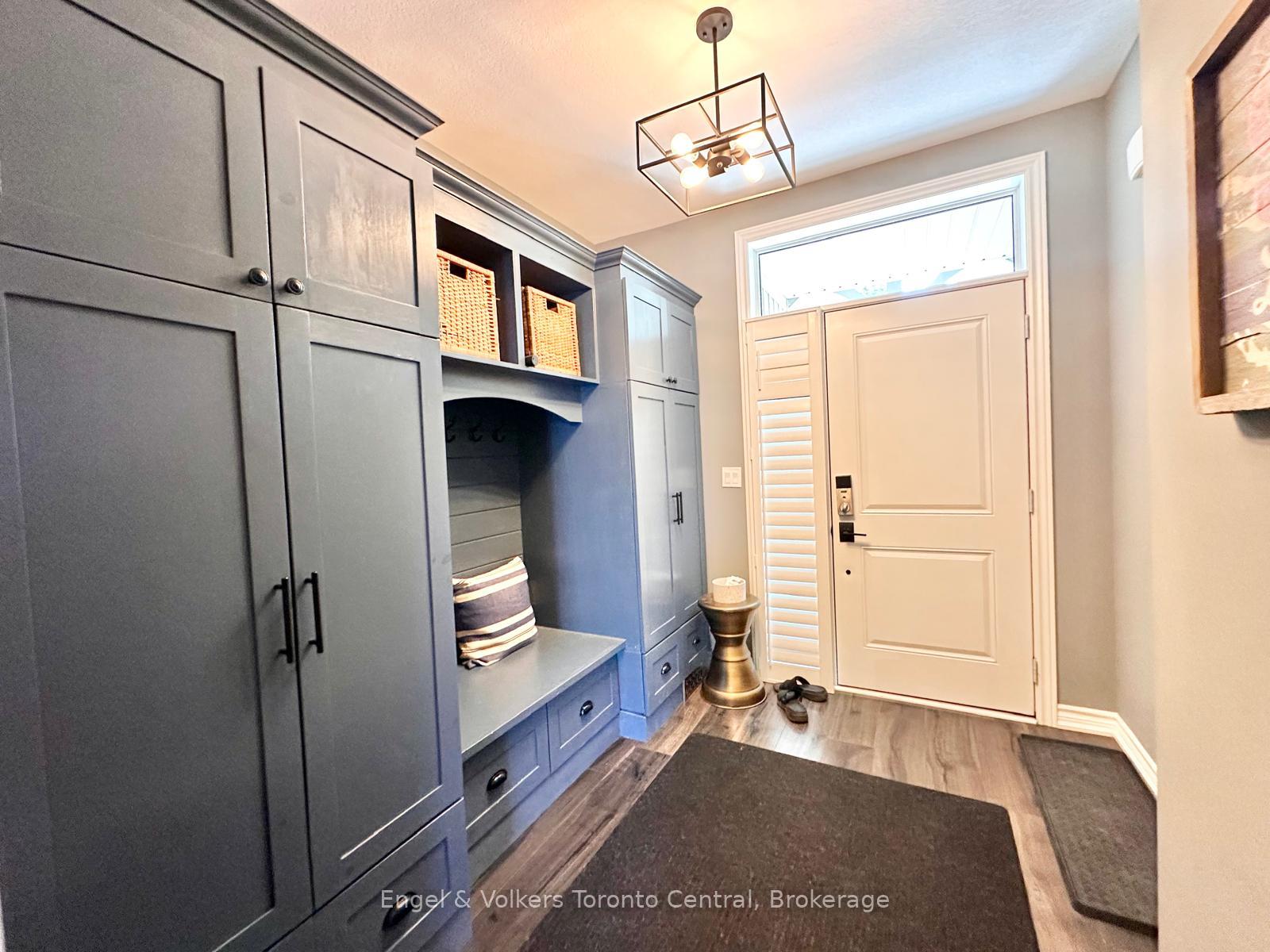 Photo 3 of 35 Lett Avenue, Collingwood — HOMEH