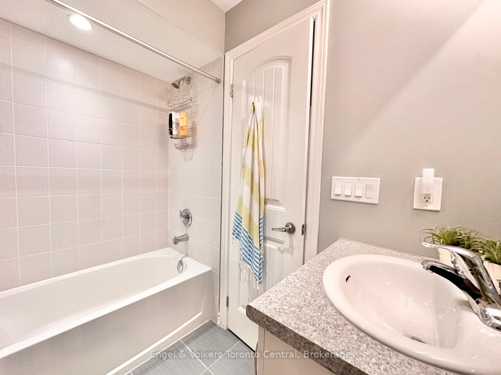 Photo 37 of 35 Lett Avenue, Collingwood — HOMEH