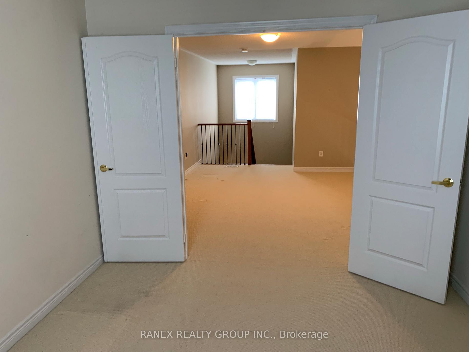 Photo 15 of 44 Locust Drive, Brampton, Sandringham-Wellington — HOMEH