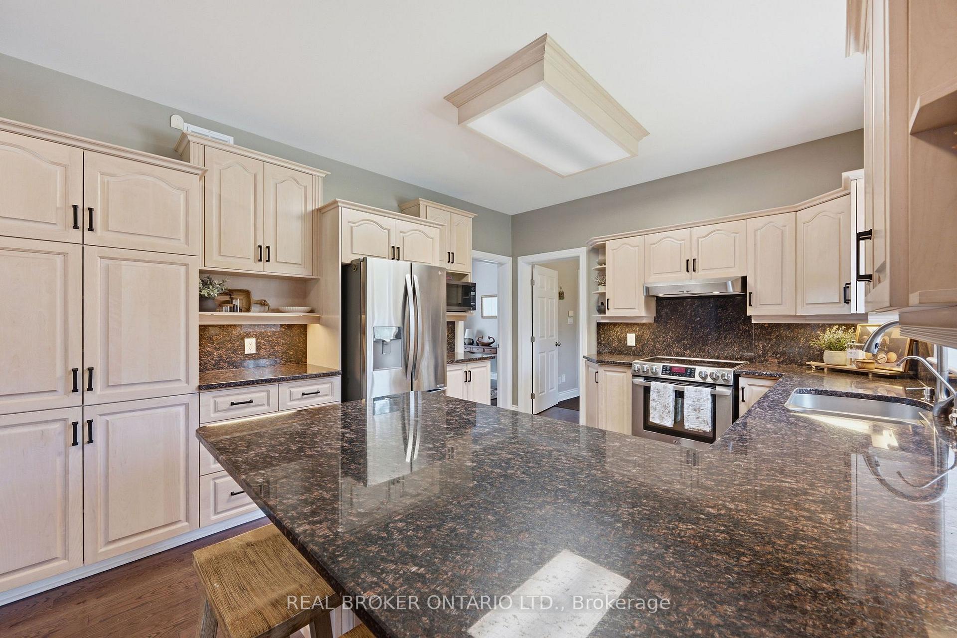 Photo 28 of 177 Grey Fox Drive, Ottawa, Huntley Ward (North West) — HOMEH