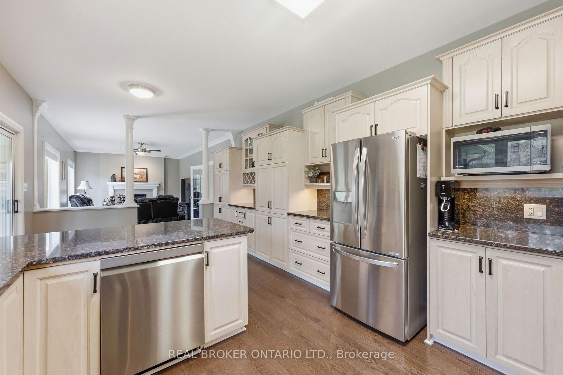 Photo 32 of 177 Grey Fox Drive, Ottawa, Huntley Ward (North West) — HOMEH
