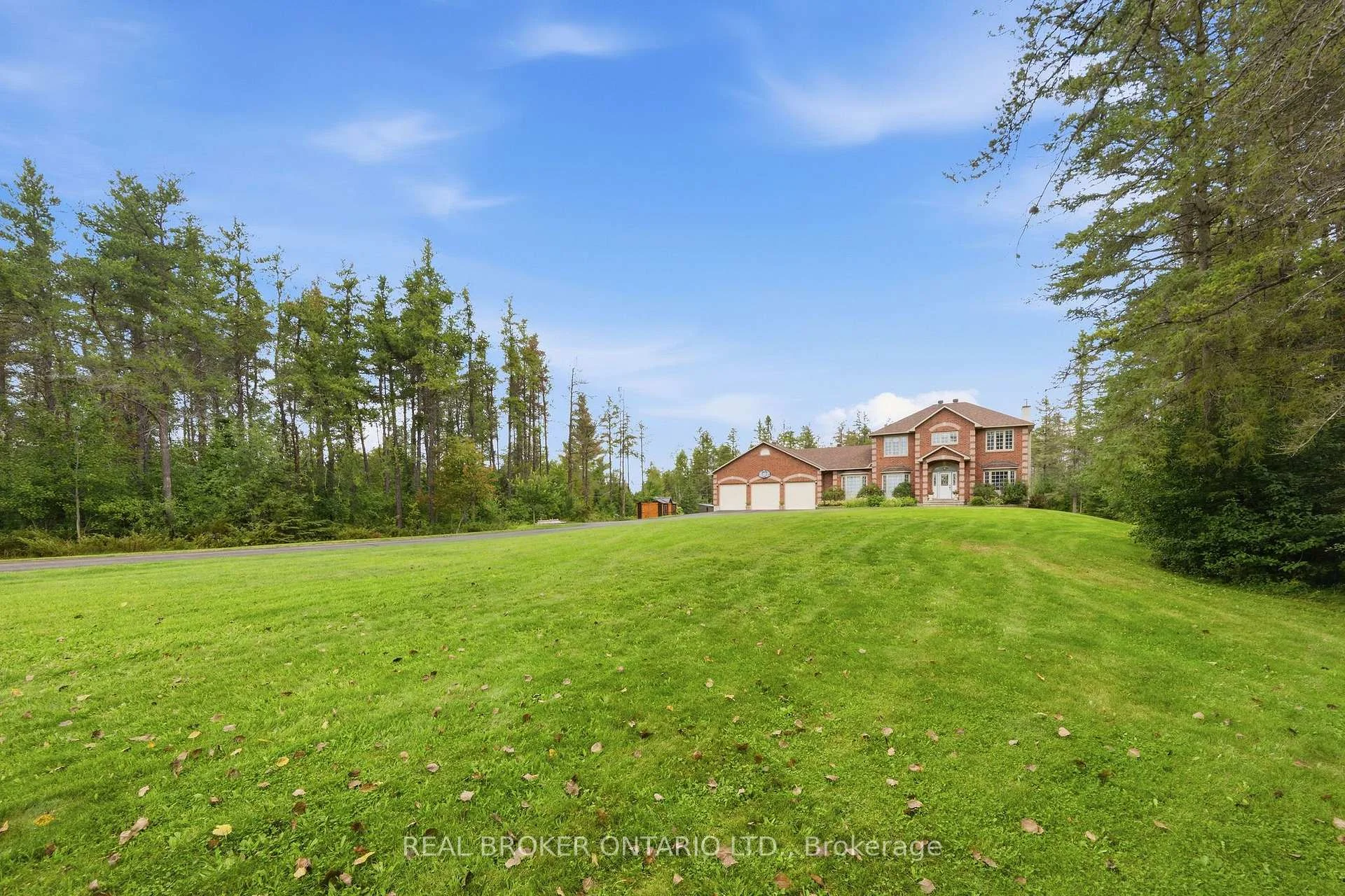 Photo 5 of 177 Grey Fox Drive, Ottawa, Huntley Ward (North West) — HOMEH