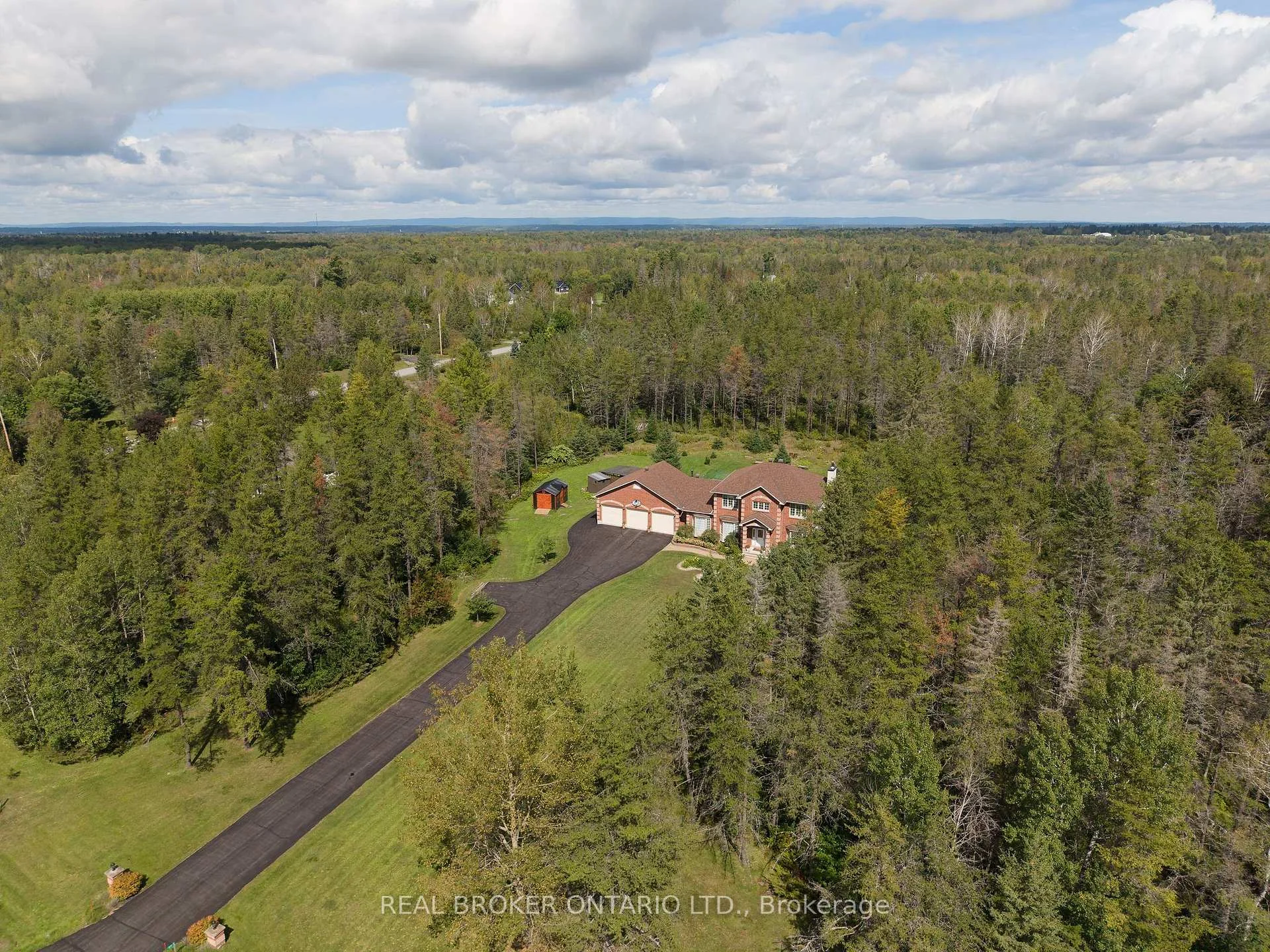 Photo 29 of 177 Grey Fox Drive, Ottawa, Huntley Ward (North West) — HOMEH