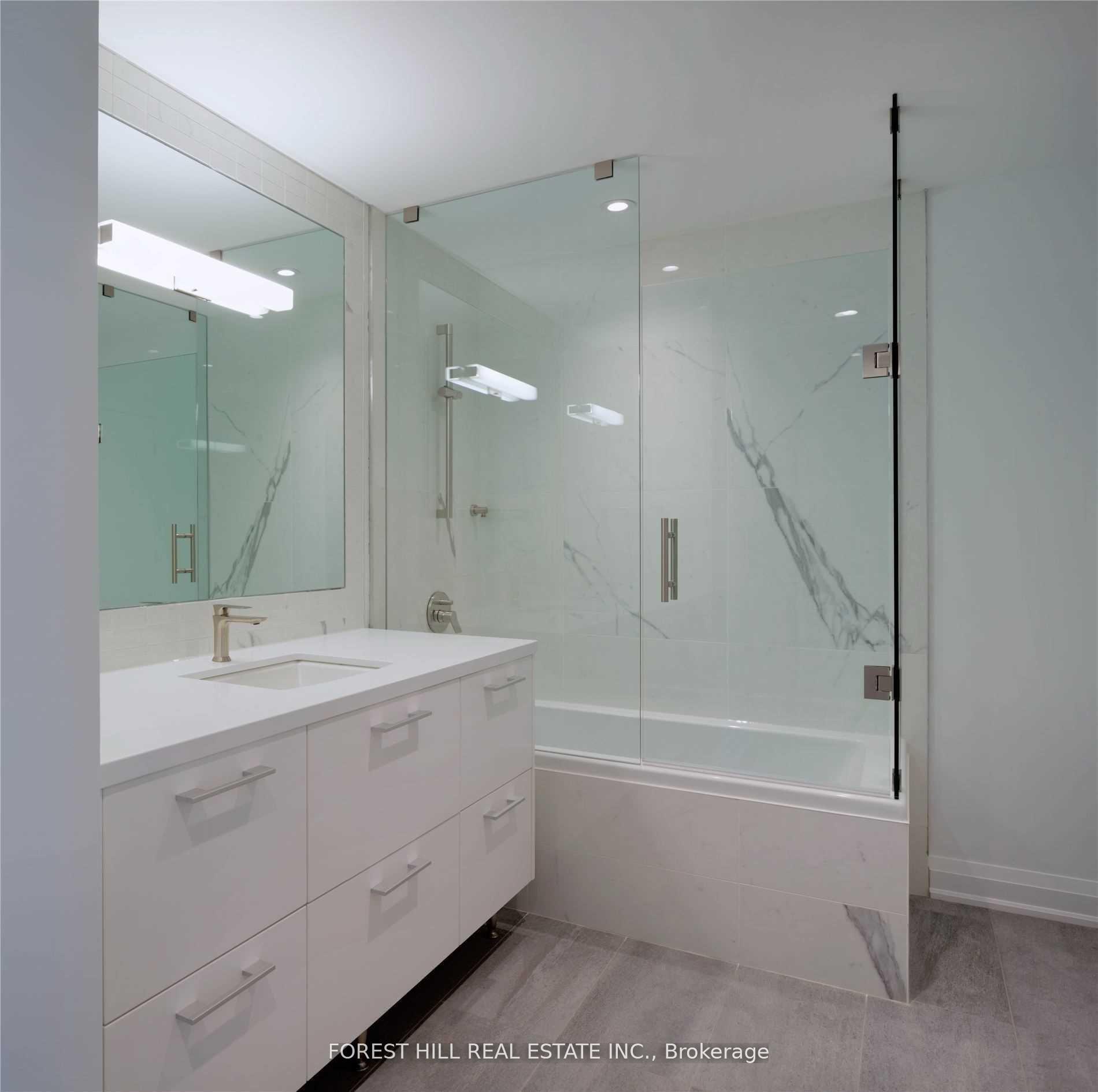 Photo 22 of 23B Lascelles Boulevard, Toronto, Yonge-St. Clair — HOMEH