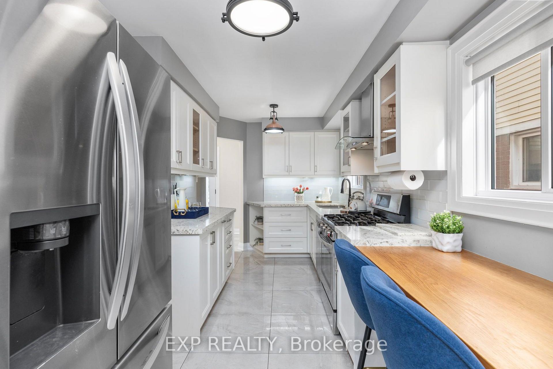 Photo 6 of 224 Timberlane Drive, Brampton, Fletcher's Creek South — HOMEH