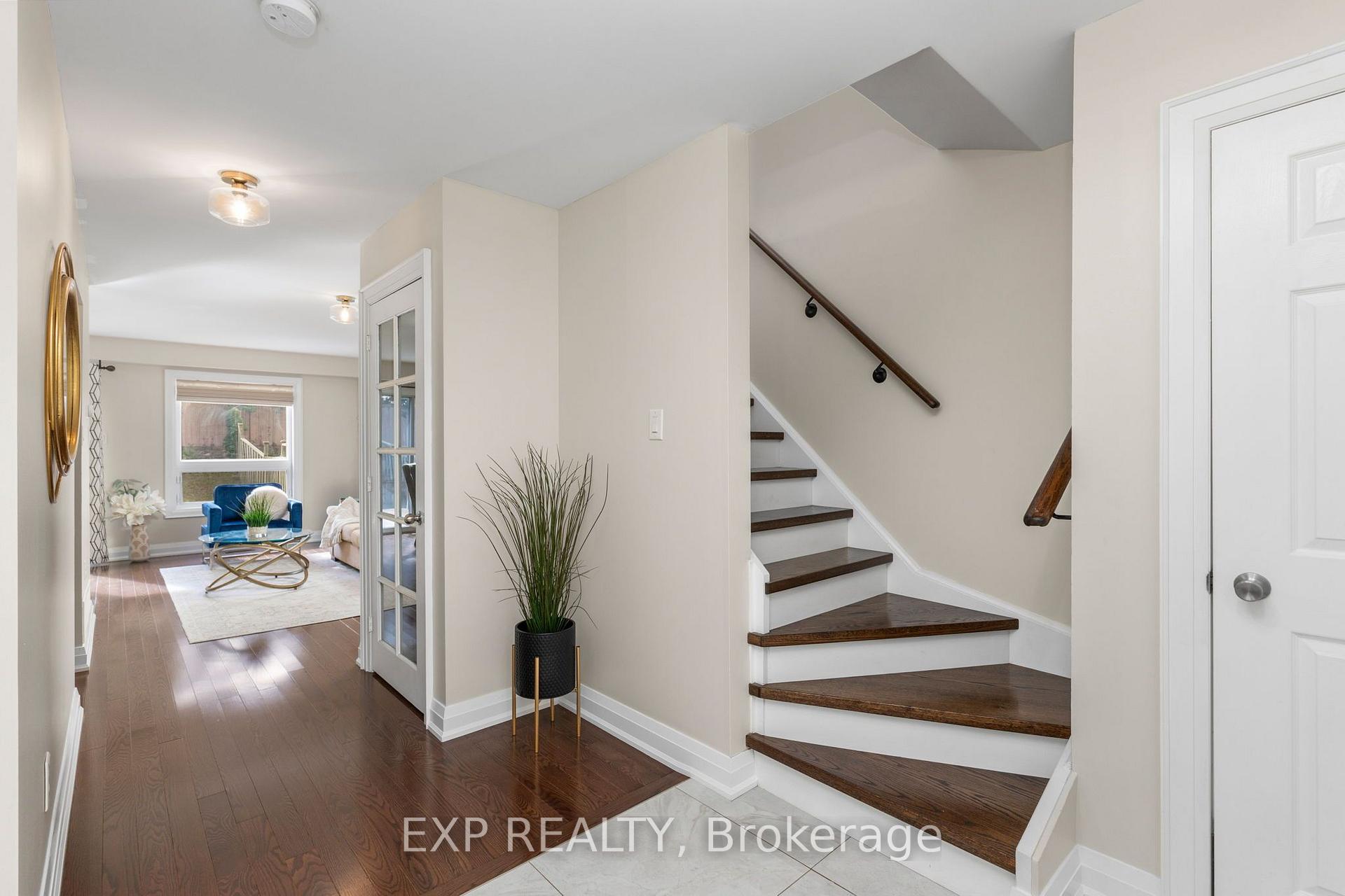 Photo 11 of 224 Timberlane Drive, Brampton, Fletcher's Creek South — HOMEH