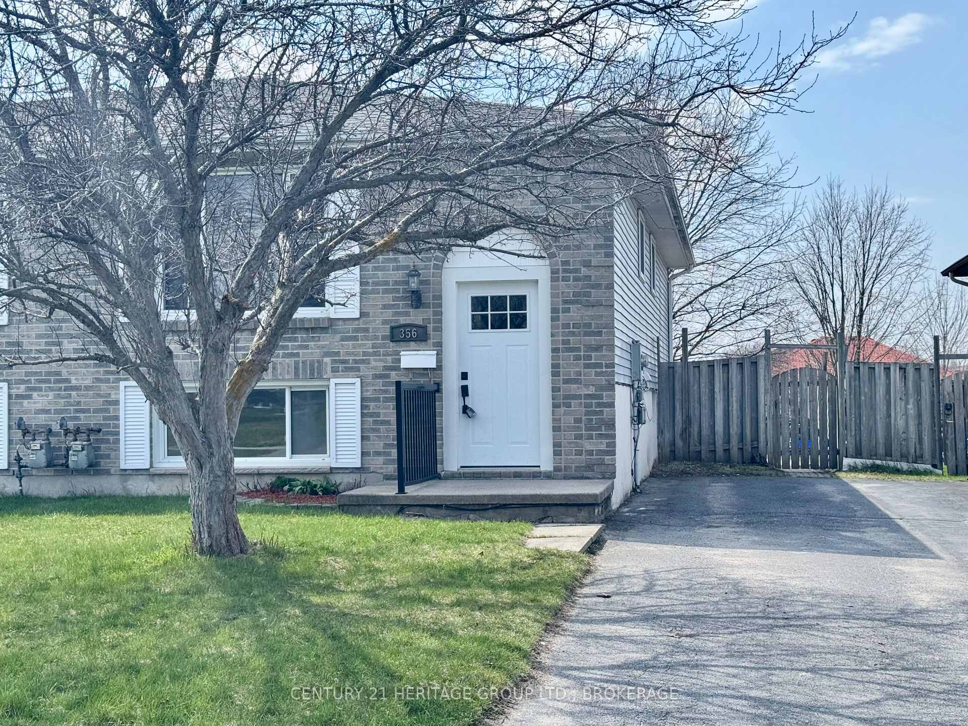 Photo 2 of 356 Owens Crescent, Kingston, East Gardiners Rd — HOMEH