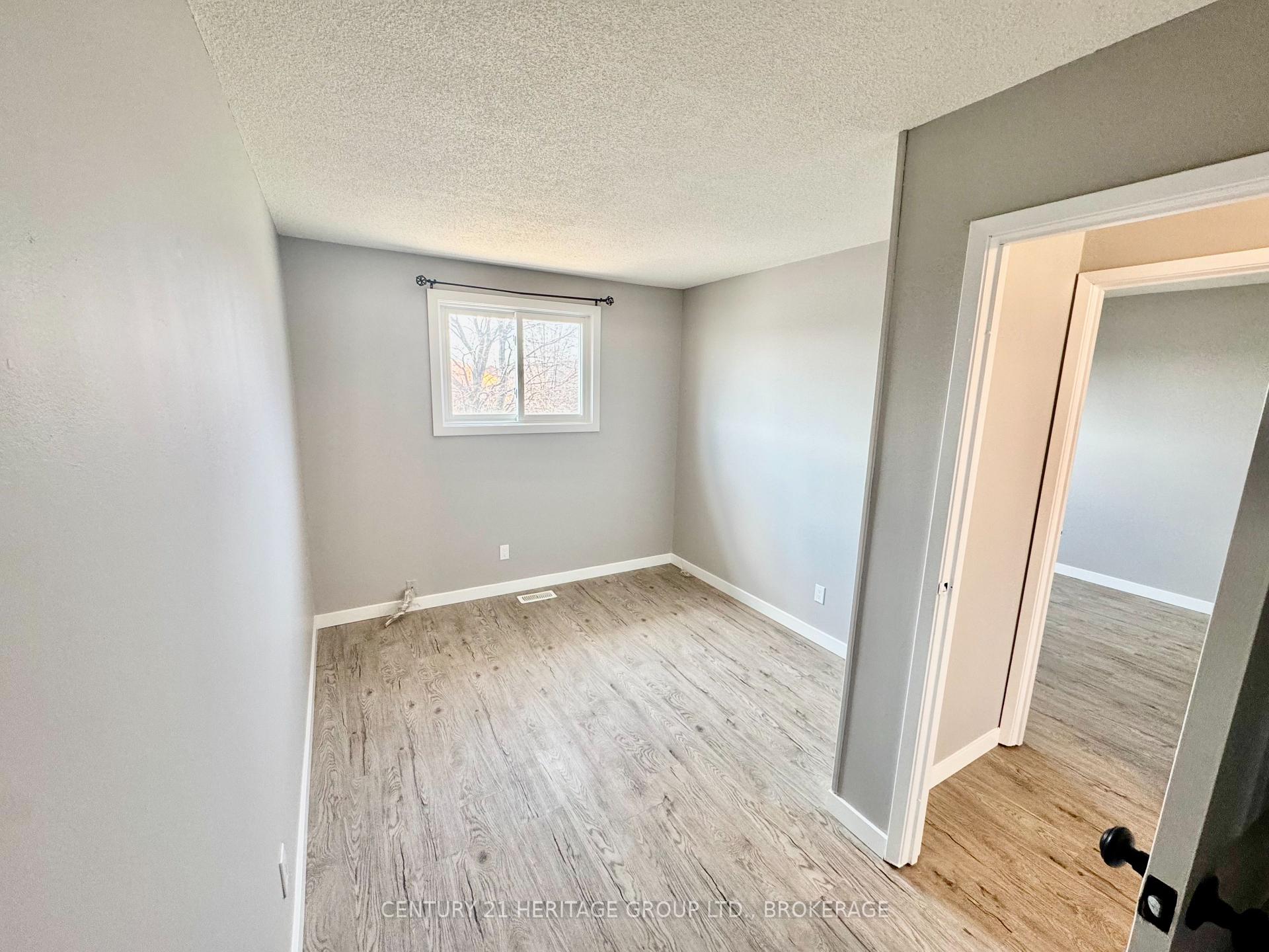 Photo 14 of 356 Owens Crescent, Kingston, East Gardiners Rd — HOMEH
