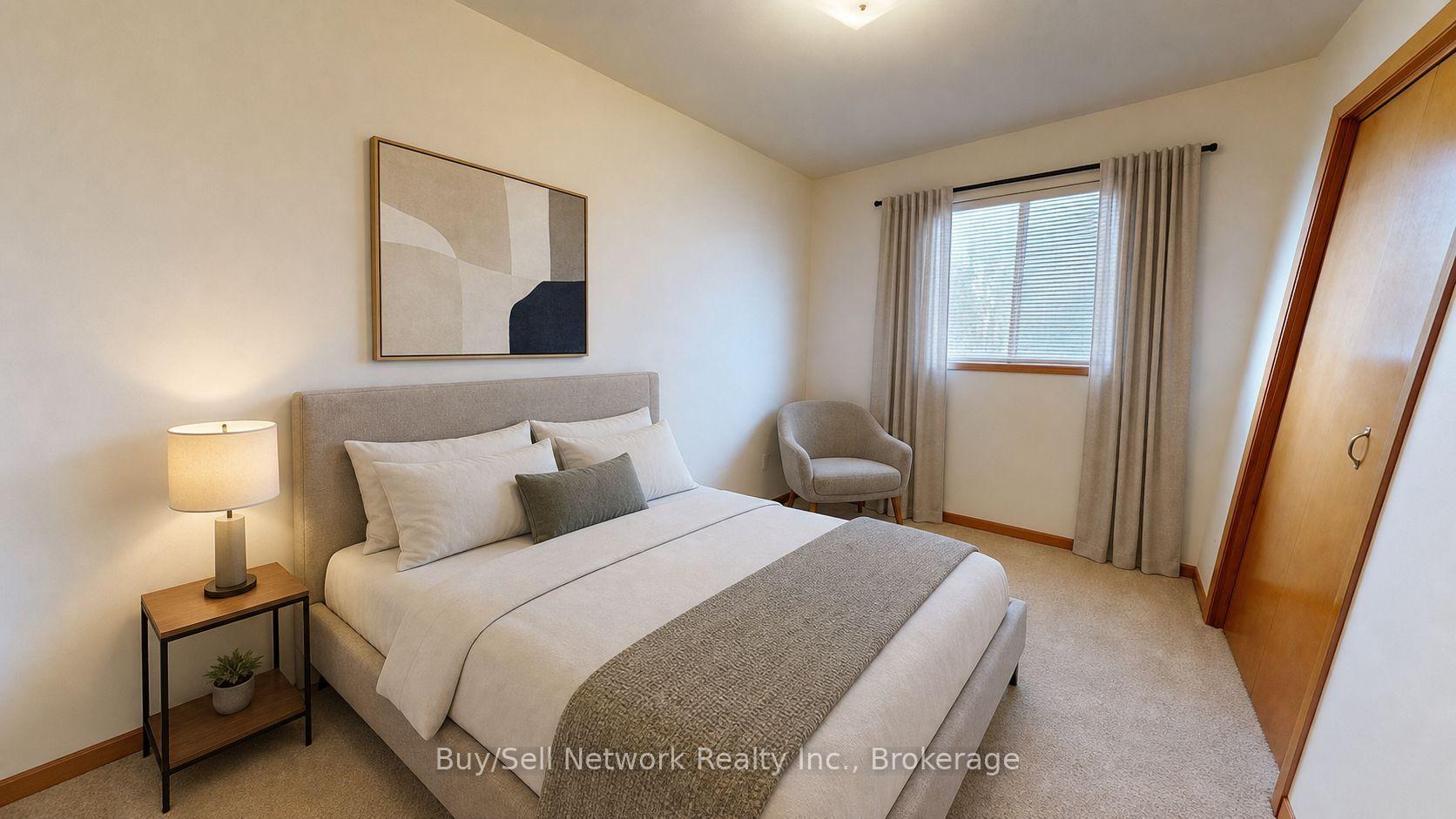 Photo 14 of 2565 Marsdale Drive, Peterborough, Ashburnham Ward 4 — HOMEH
