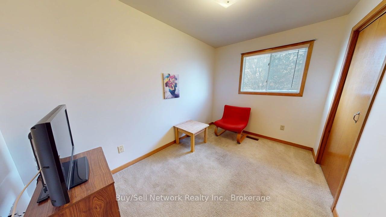 Photo 15 of 2565 Marsdale Drive, Peterborough, Ashburnham Ward 4 — HOMEH