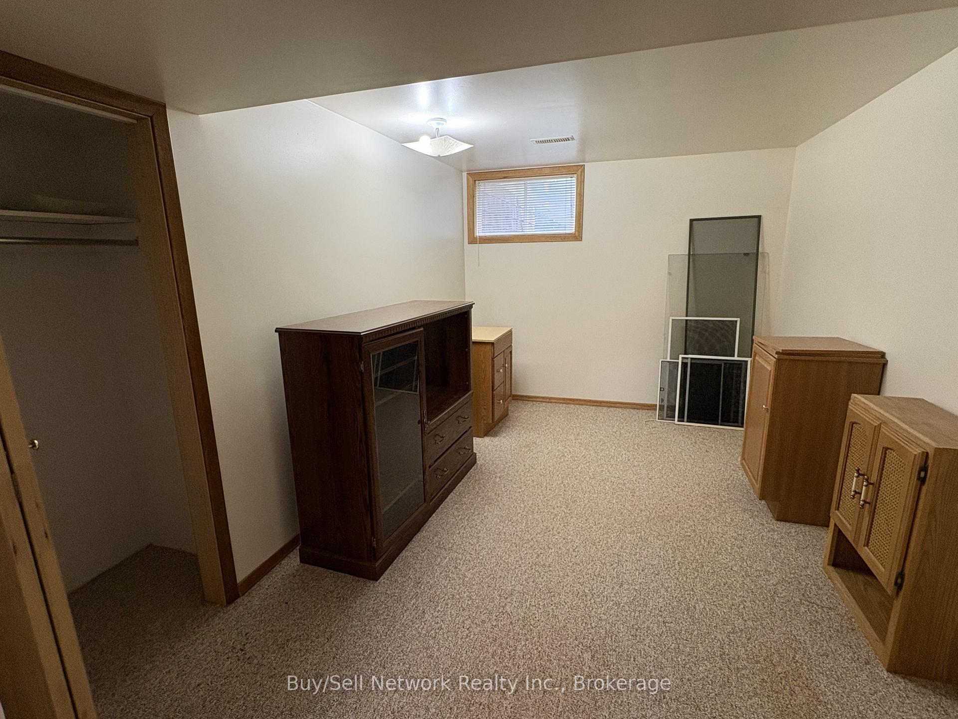 Photo 20 of 2565 Marsdale Drive, Peterborough, Ashburnham Ward 4 — HOMEH