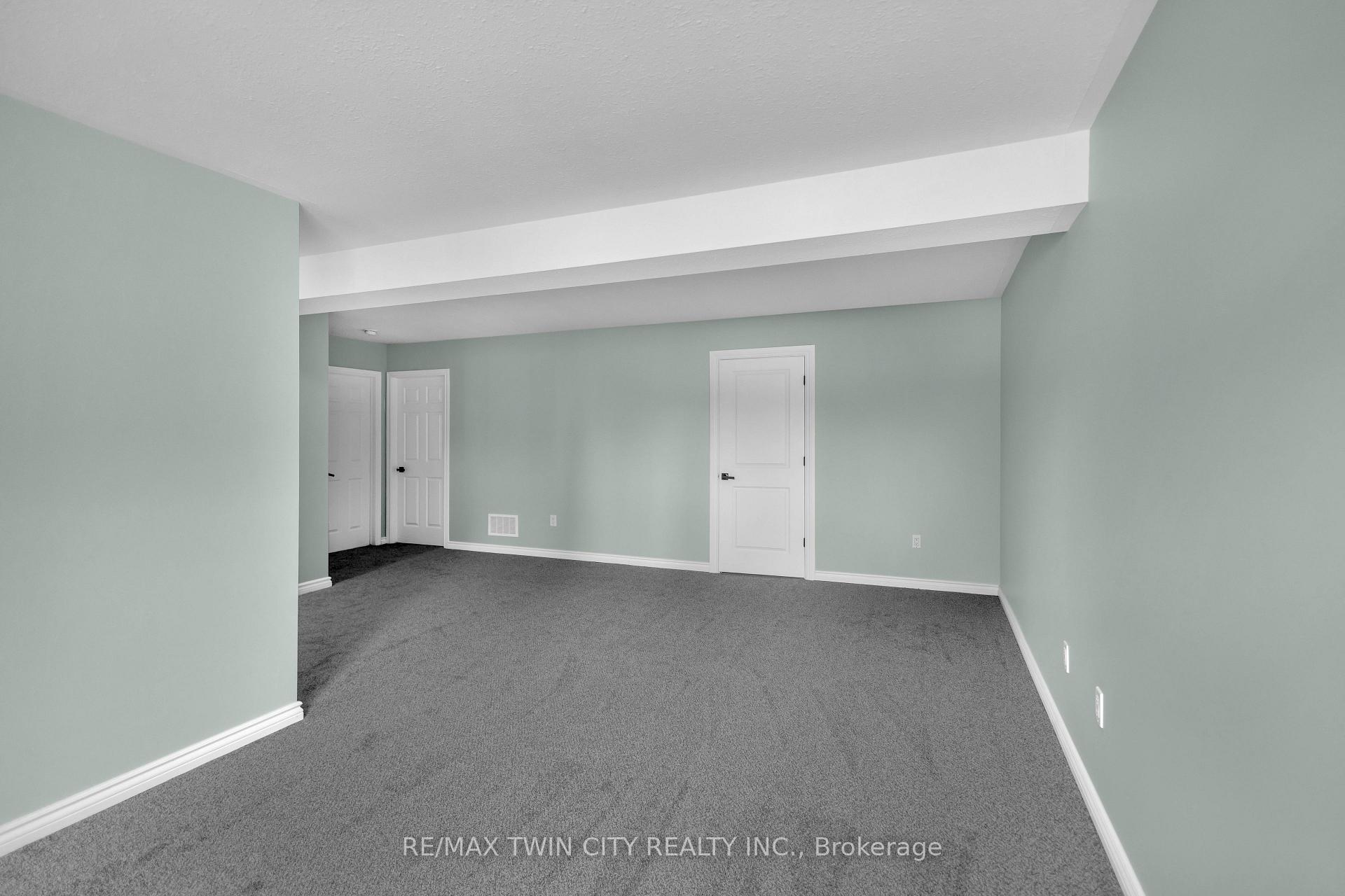 Photo 26 of 4 Dowden Avenue, Brantford, Tutela Heights — HOMEH