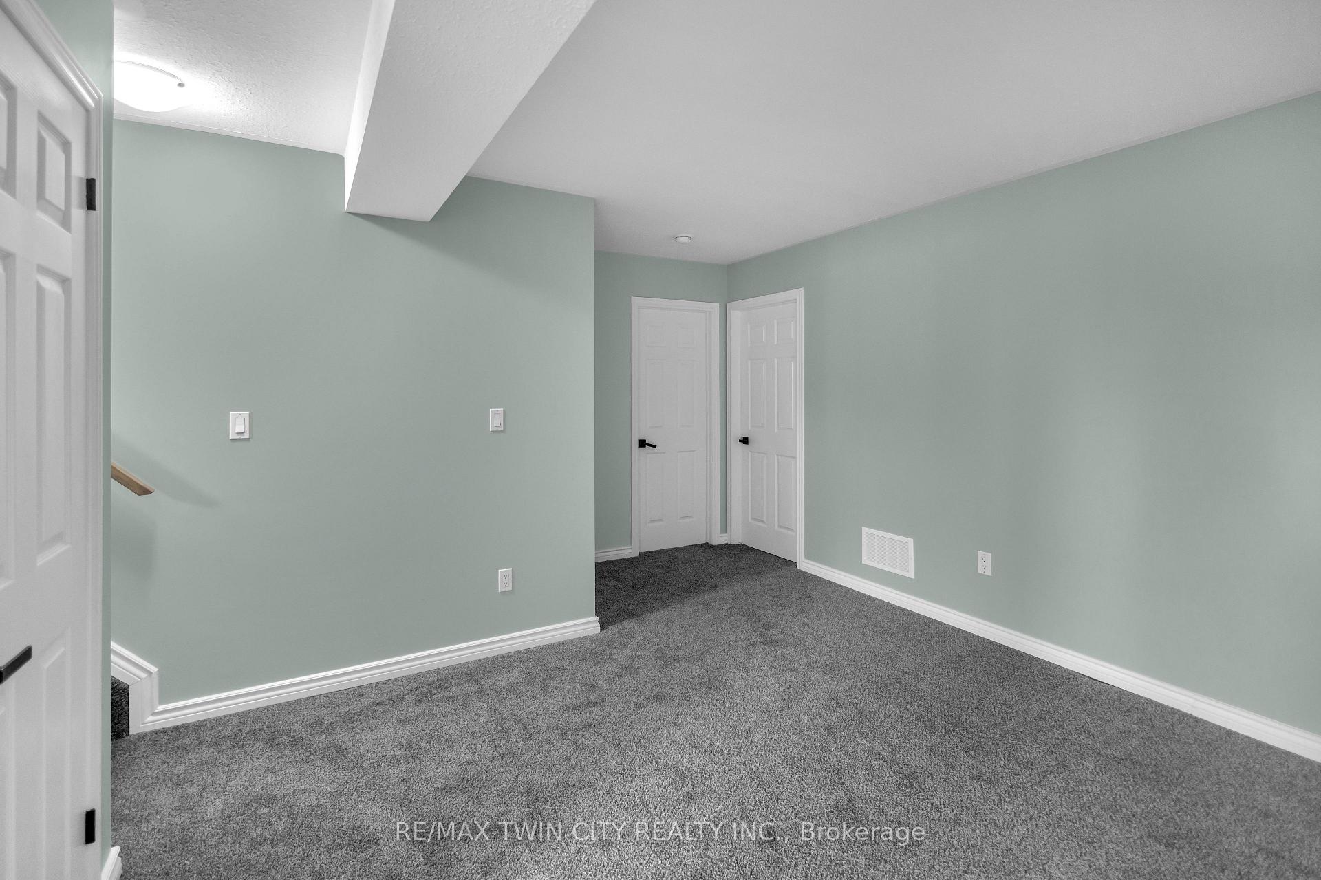 Photo 28 of 4 Dowden Avenue, Brantford, Tutela Heights — HOMEH