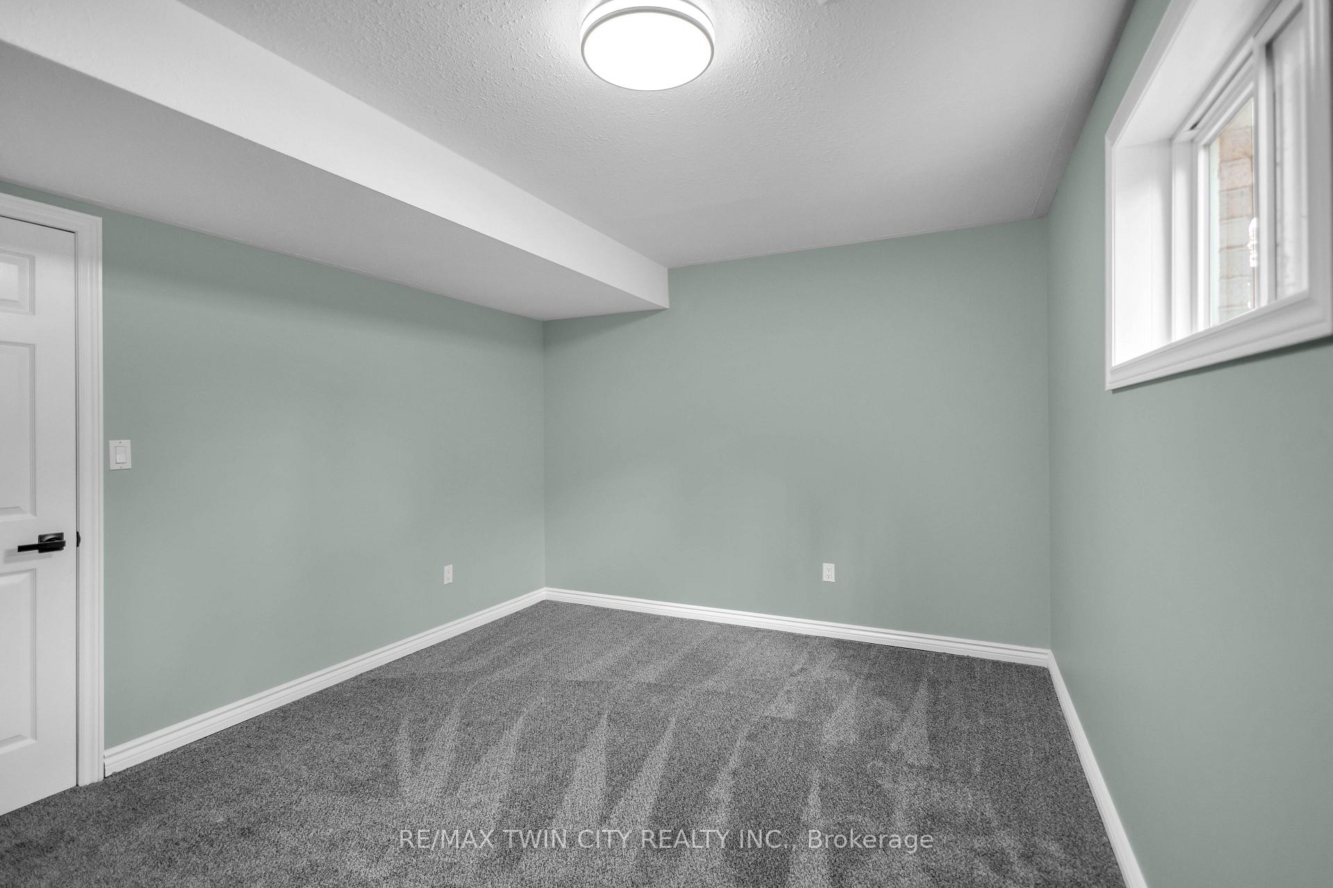 Photo 30 of 4 Dowden Avenue, Brantford, Tutela Heights — HOMEH