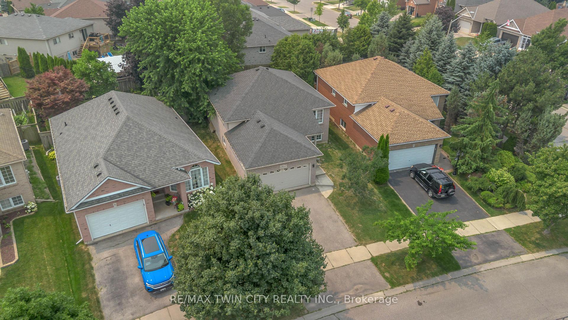 Photo 46 of 4 Dowden Avenue, Brantford, Tutela Heights — HOMEH