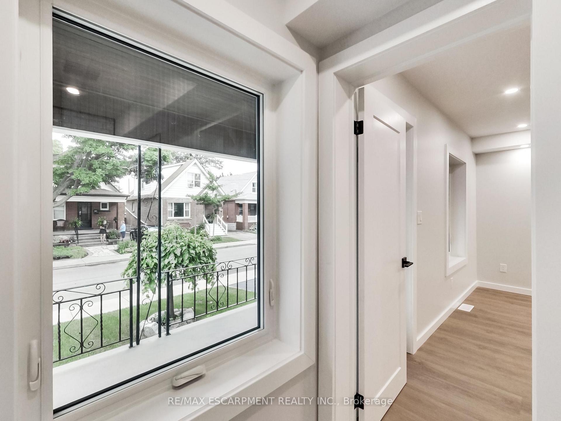 Photo 10 of 67 Cope Street, Hamilton, Homeside — HOMEH