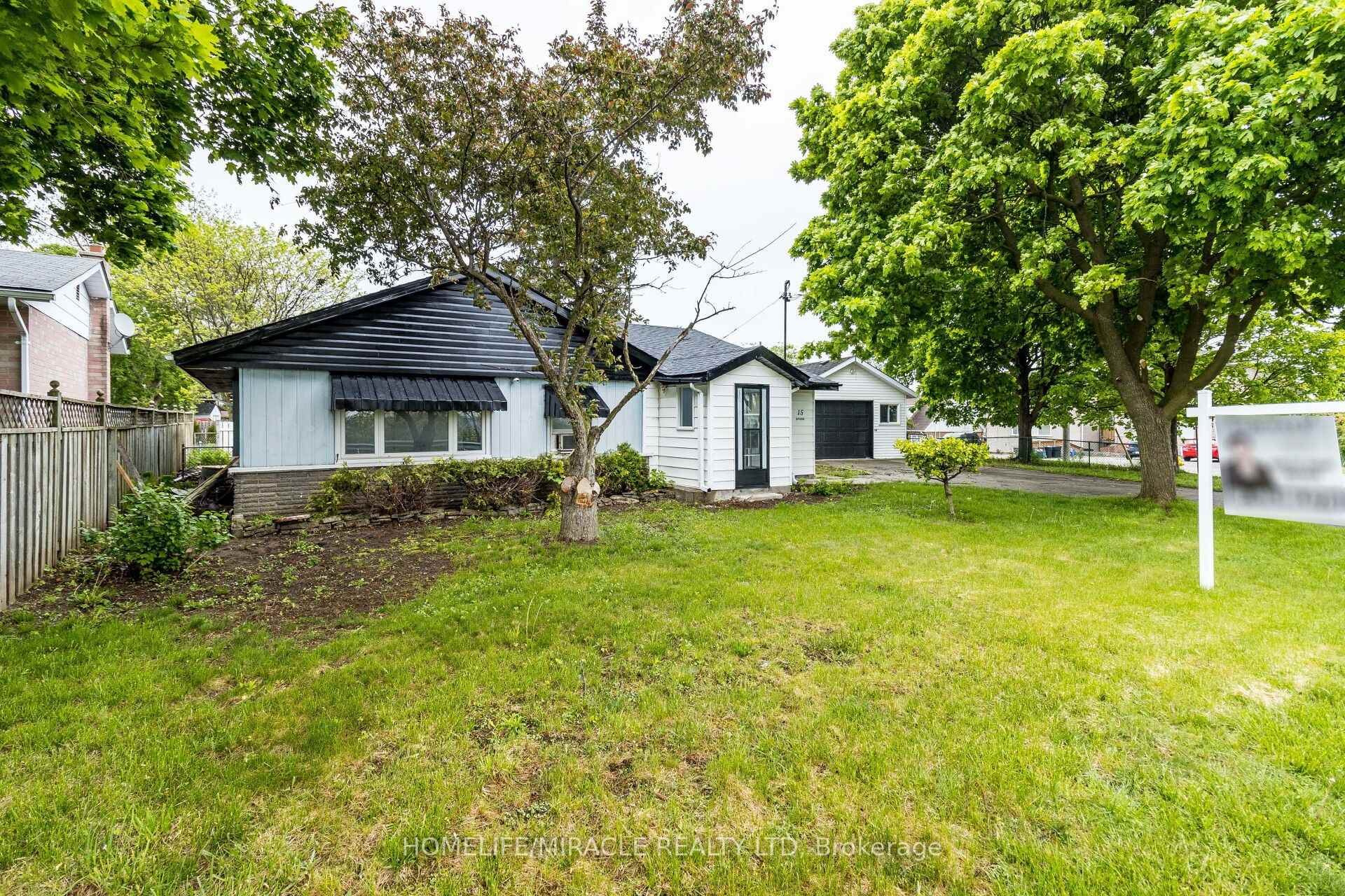 Photo 5 of 15 Spiers Crescent, Cambridge, Galt City Centre — HOMEH