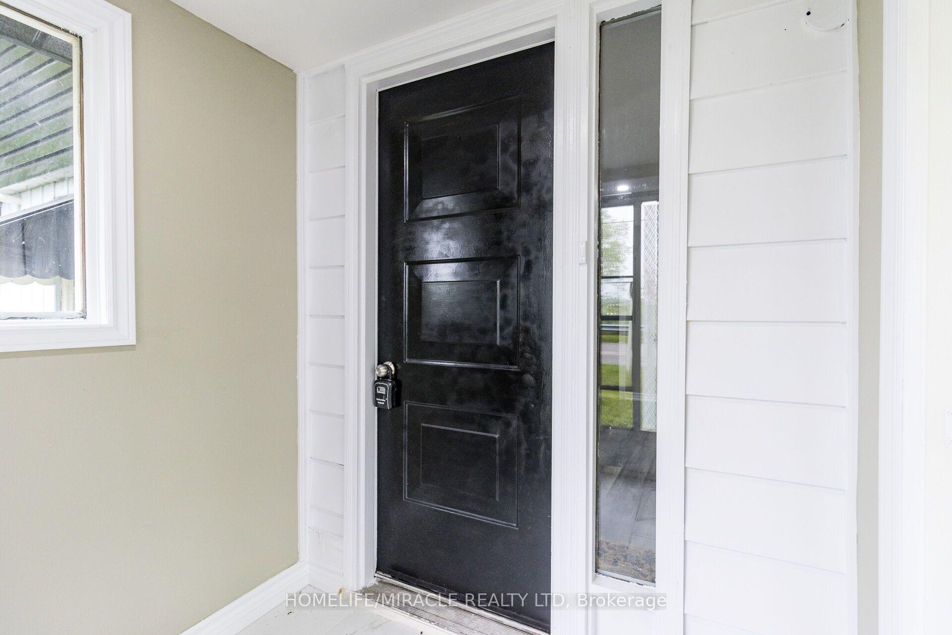 Photo 8 of 15 Spiers Crescent, Cambridge, Galt City Centre — HOMEH