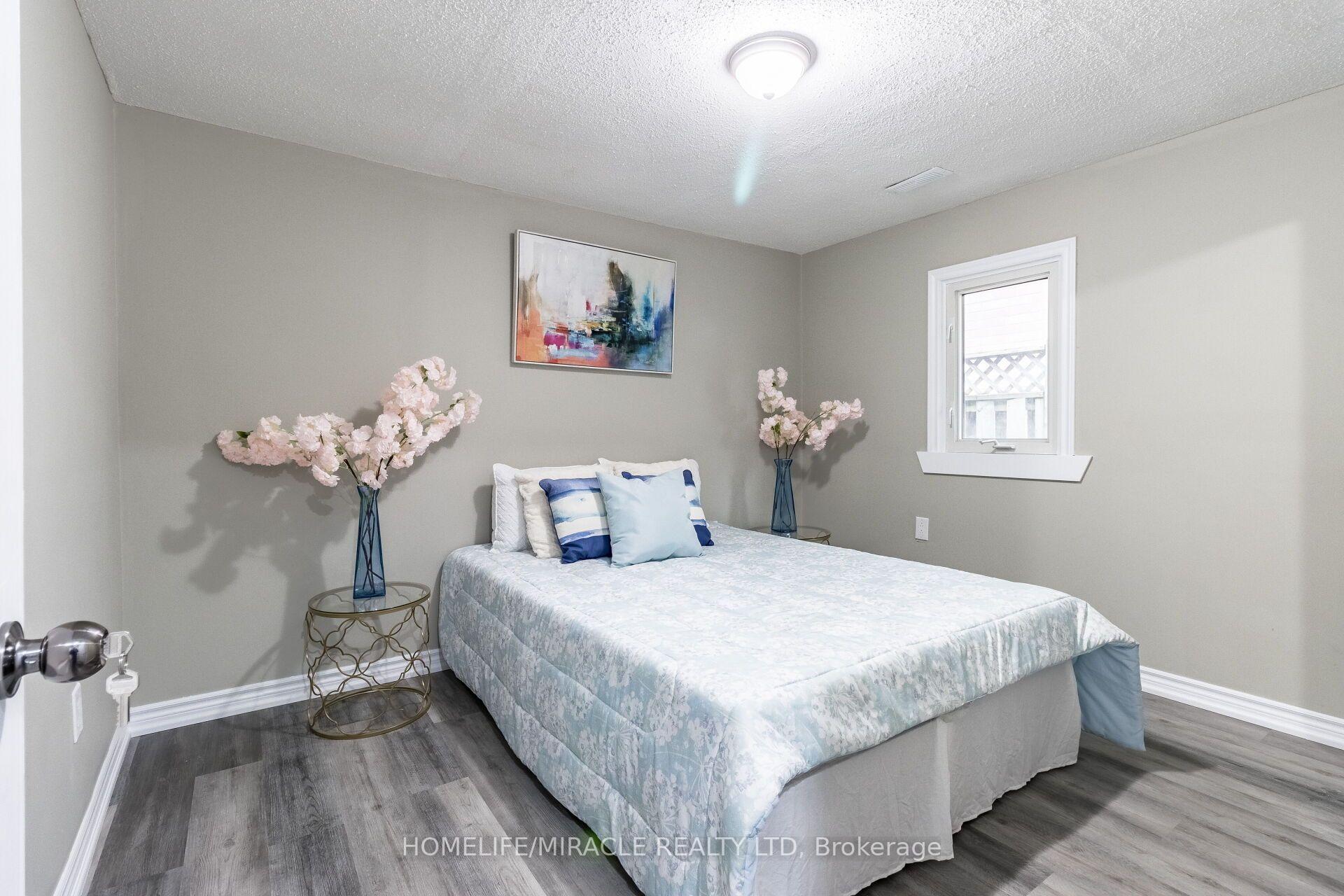 Photo 40 of 15 Spiers Crescent, Cambridge, Galt City Centre — HOMEH