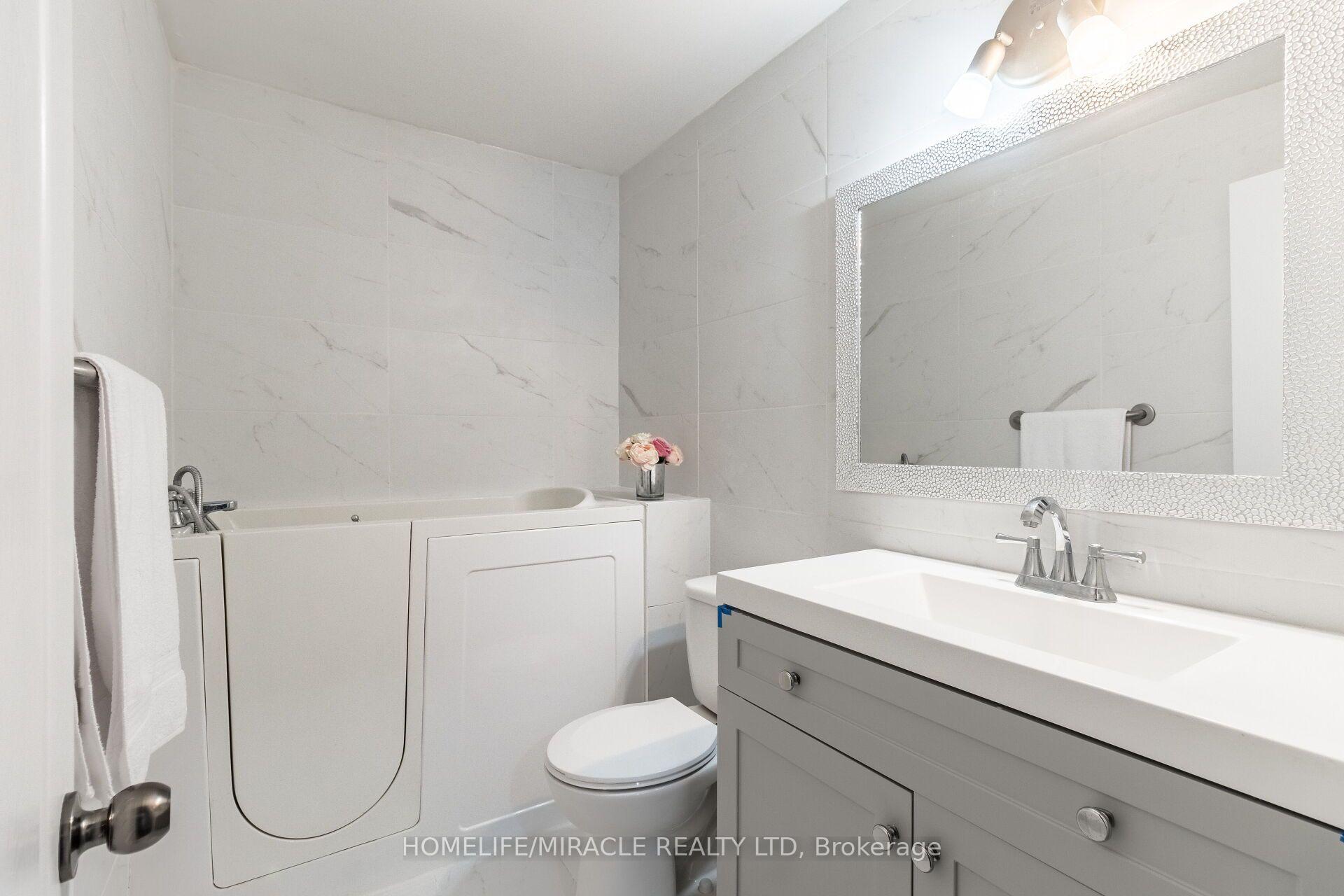 Photo 43 of 15 Spiers Crescent, Cambridge, Galt City Centre — HOMEH