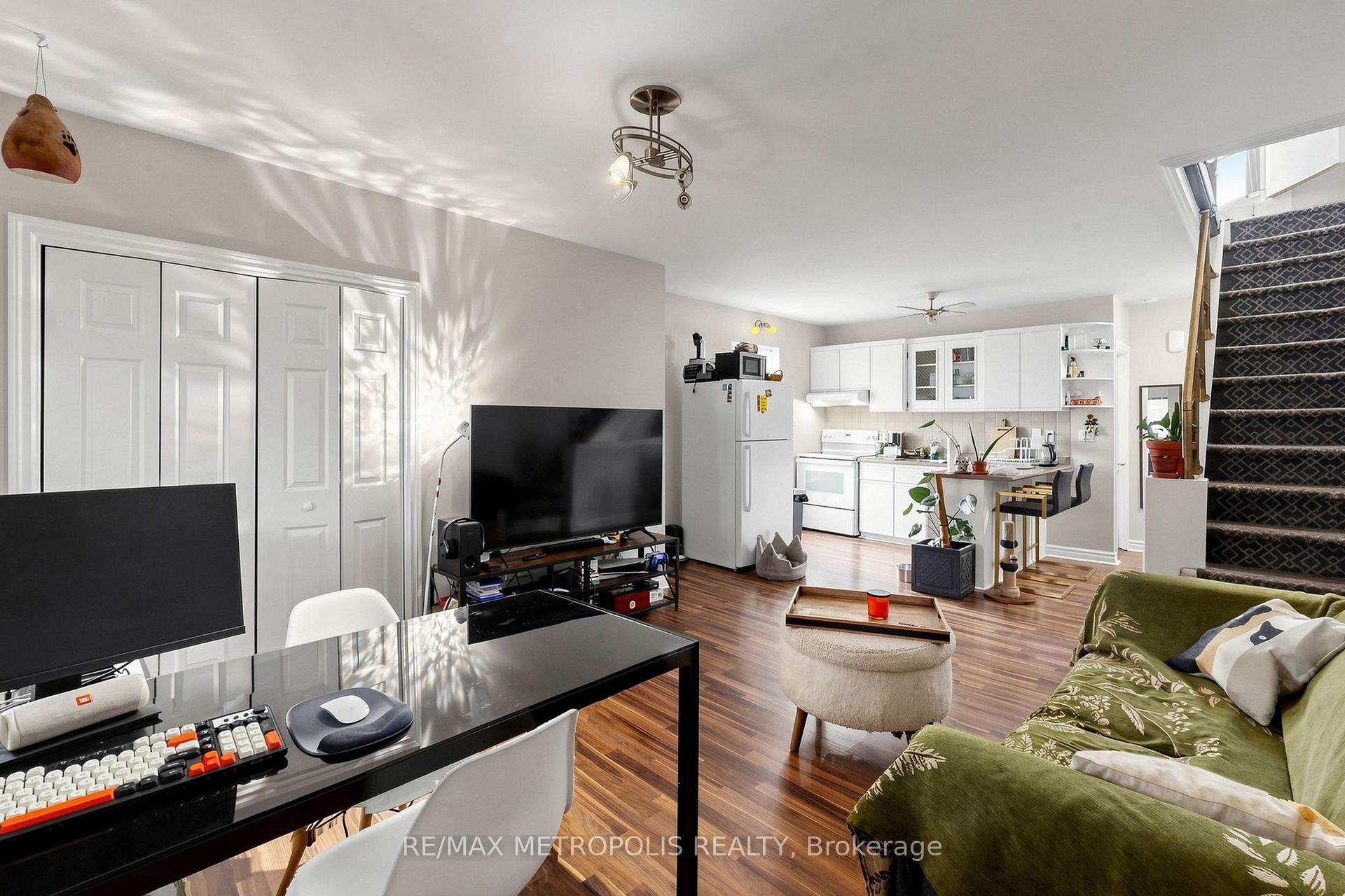 Photo 29 of 742 Dufferin Street, Toronto, Dufferin Grove — HOMEH