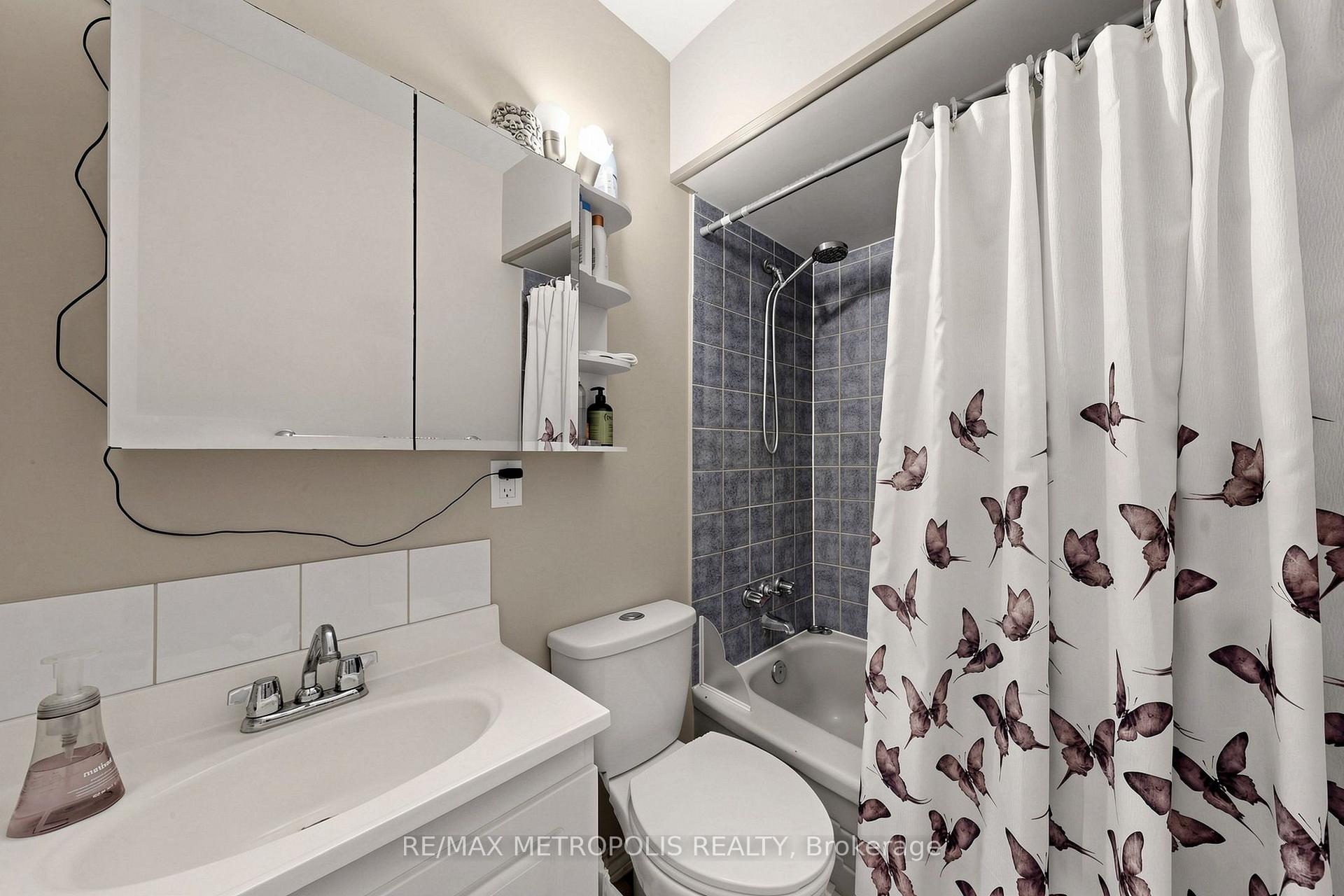 Photo 45 of 742 Dufferin Street, Toronto, Dufferin Grove — HOMEH