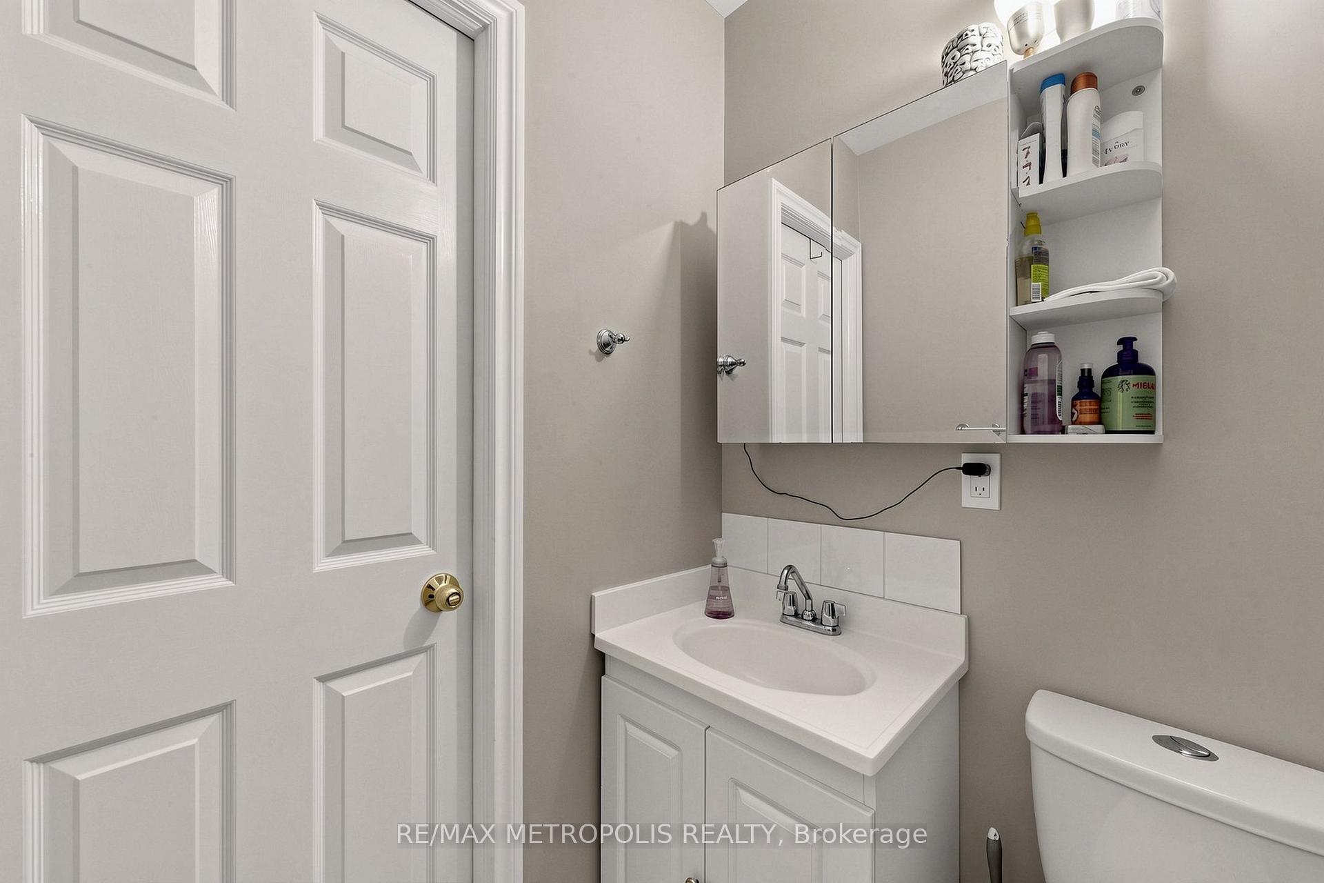 Photo 47 of 742 Dufferin Street, Toronto, Dufferin Grove — HOMEH