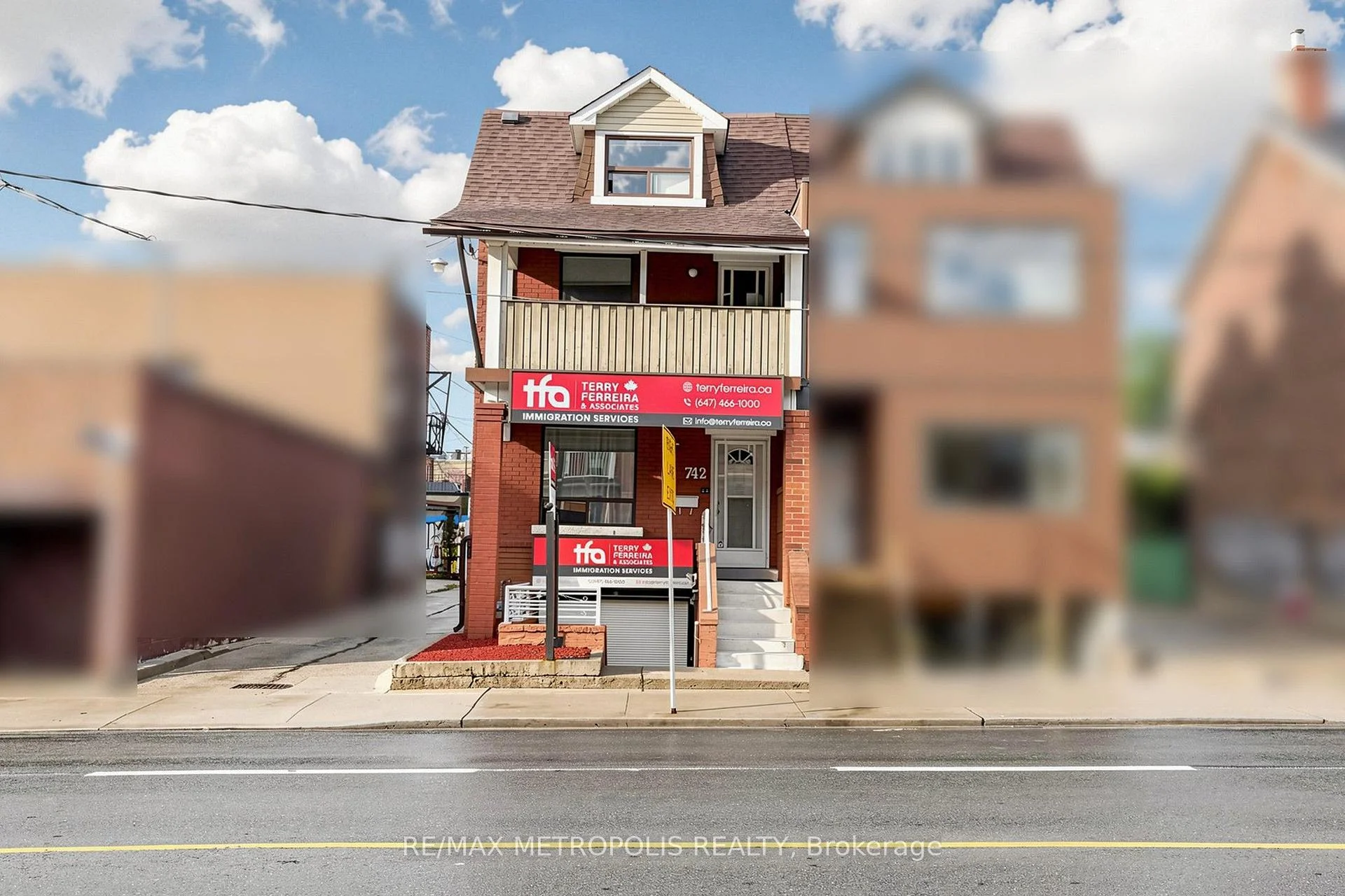 Photo of 742 Dufferin Street