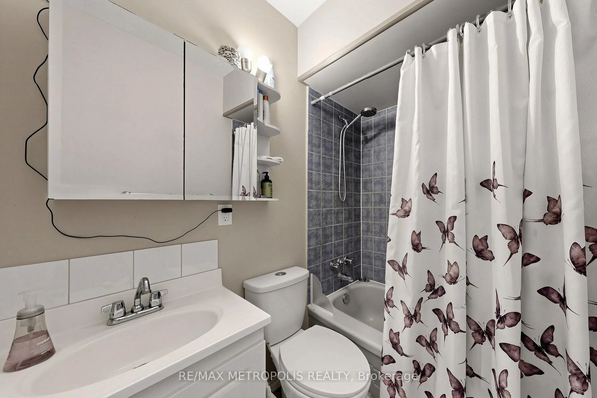 Photo 42 of 742 Dufferin Street, Toronto, Dufferin Grove — HOMEH