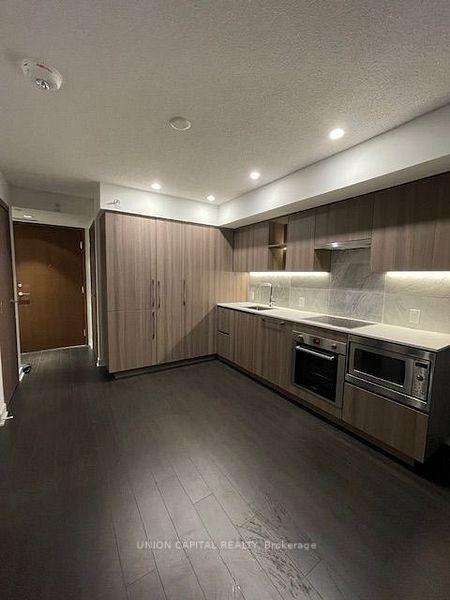 Photo 4 of Unit 1908, 19 Bathurst Street, Toronto, Waterfront Communities — HOMEH