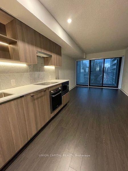 Photo 5 of Unit 1908, 19 Bathurst Street, Toronto, Waterfront Communities — HOMEH