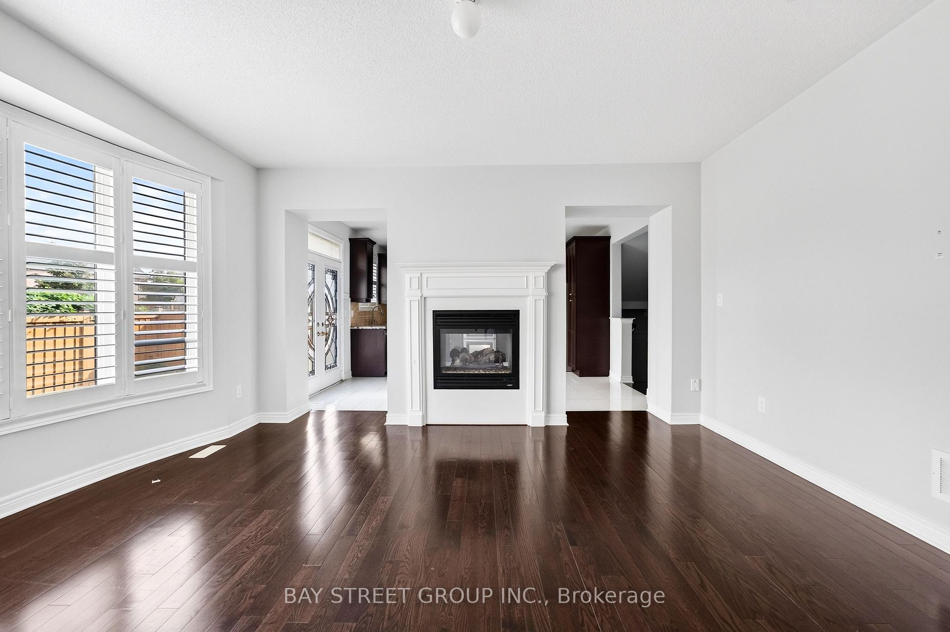 Photo 16 of 45 Abitibi Lake Drive, Brampton, Sandringham-Wellington — HOMEH