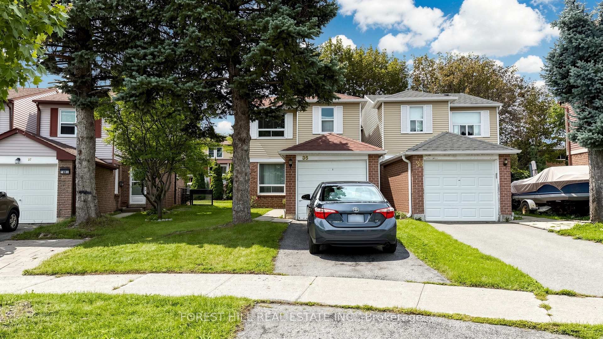 Photo 1 of 35 Treetops Court, Scarborough, Milliken — HOMEH