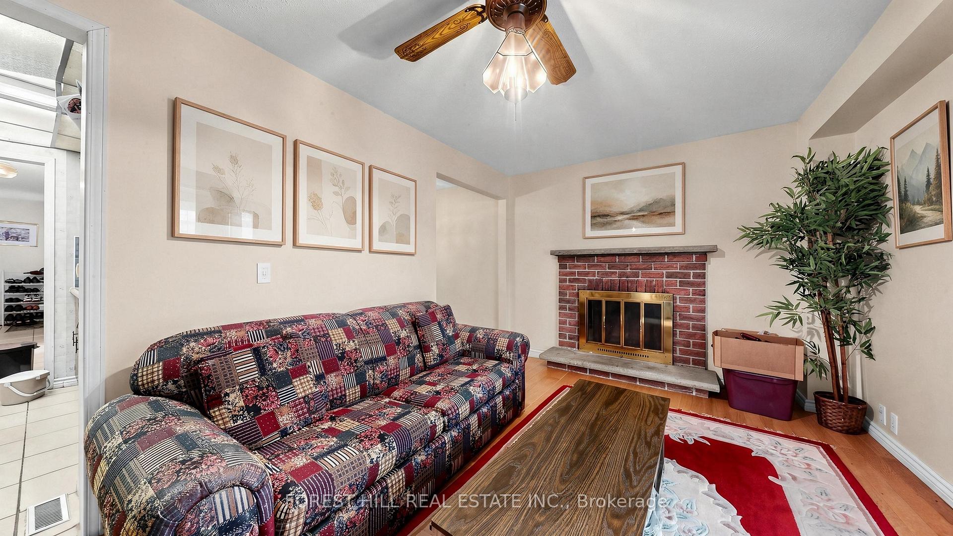 Photo 7 of 35 Treetops Court, Scarborough, Milliken — HOMEH