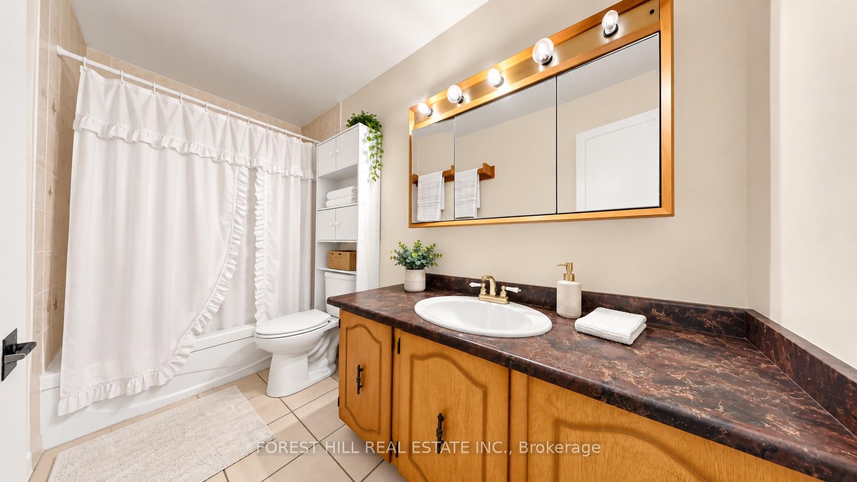Photo 15 of 35 Treetops Court, Scarborough, Milliken — HOMEH
