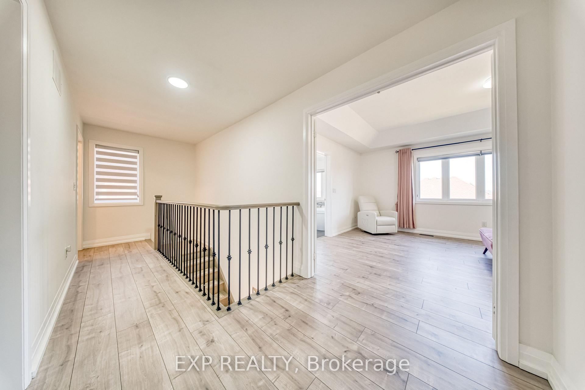 Photo 14 of 8 Prosperity Way, East Gwillimbury, Holland Landing — HOMEH