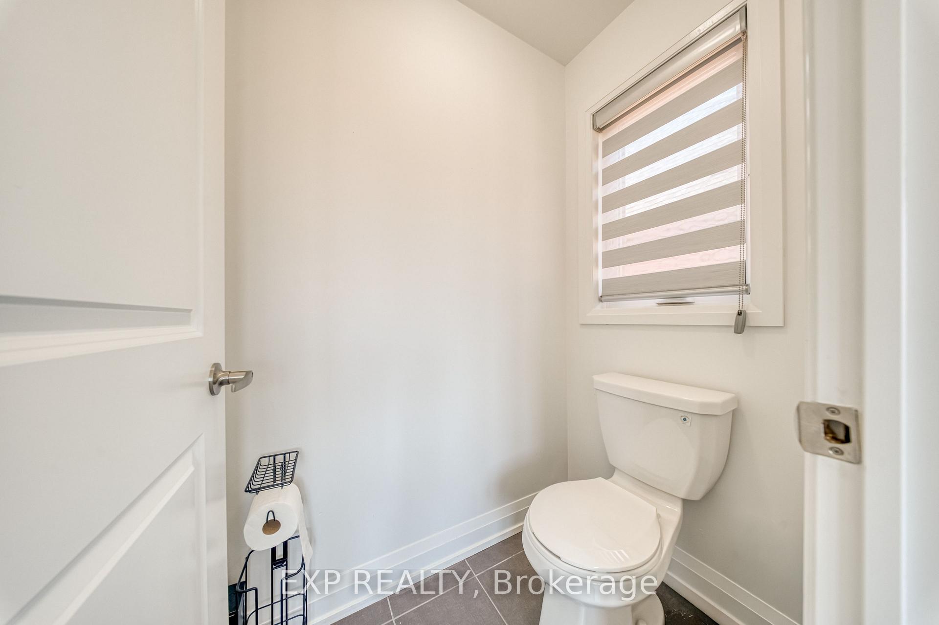 Photo 20 of 8 Prosperity Way, East Gwillimbury, Holland Landing — HOMEH
