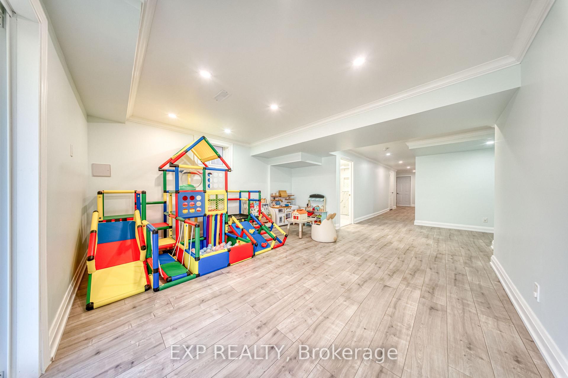 Photo 28 of 8 Prosperity Way, East Gwillimbury, Holland Landing — HOMEH