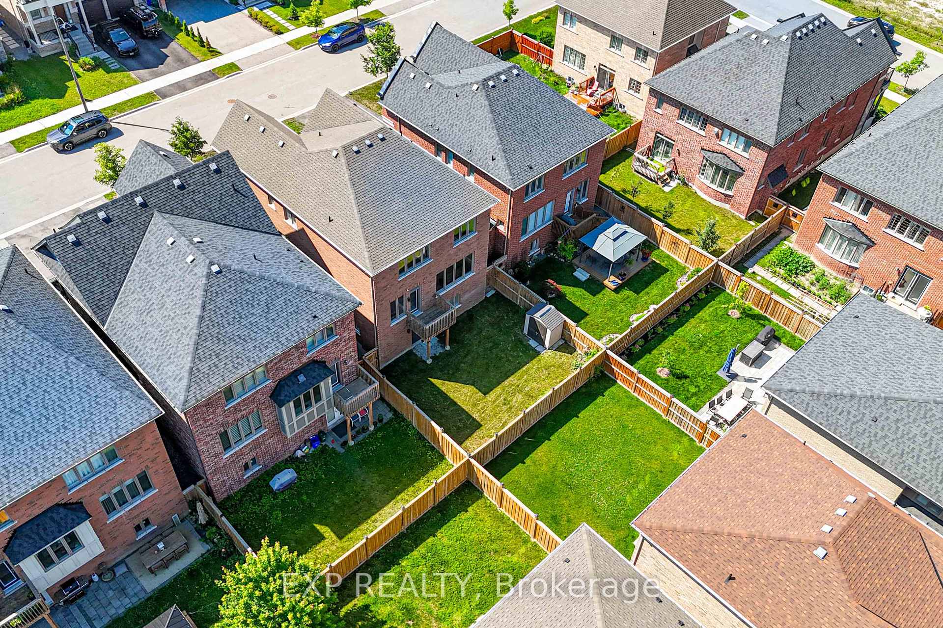Photo 35 of 8 Prosperity Way, East Gwillimbury, Holland Landing — HOMEH