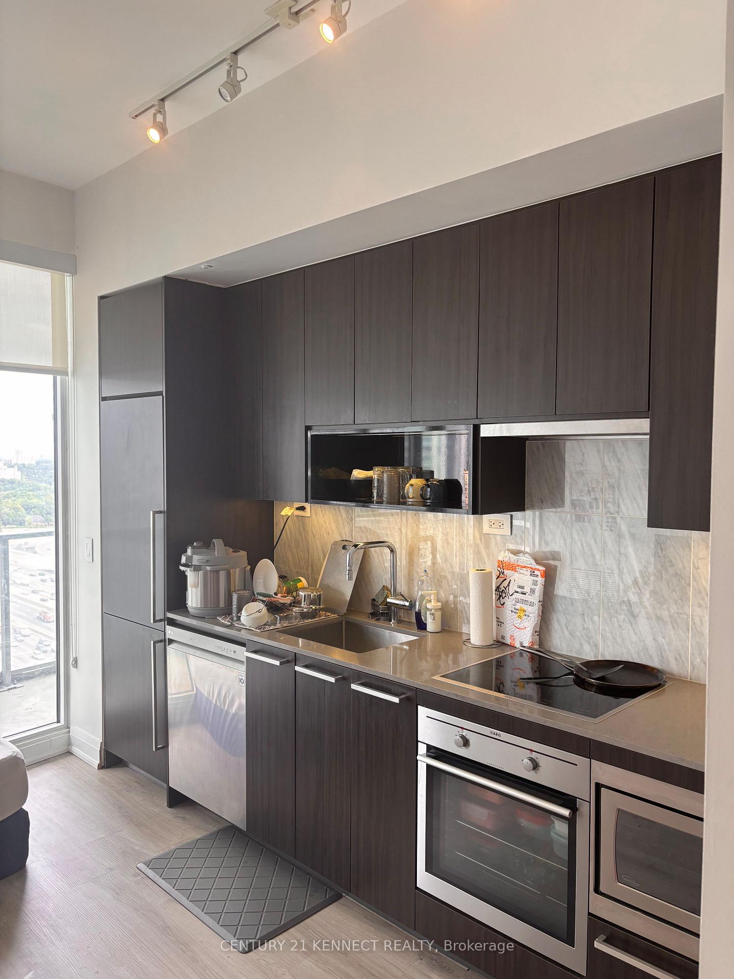 Photo 2 of Unit 2107, 115 Mcmahon Drive, North York, Bayview Village — HOMEH