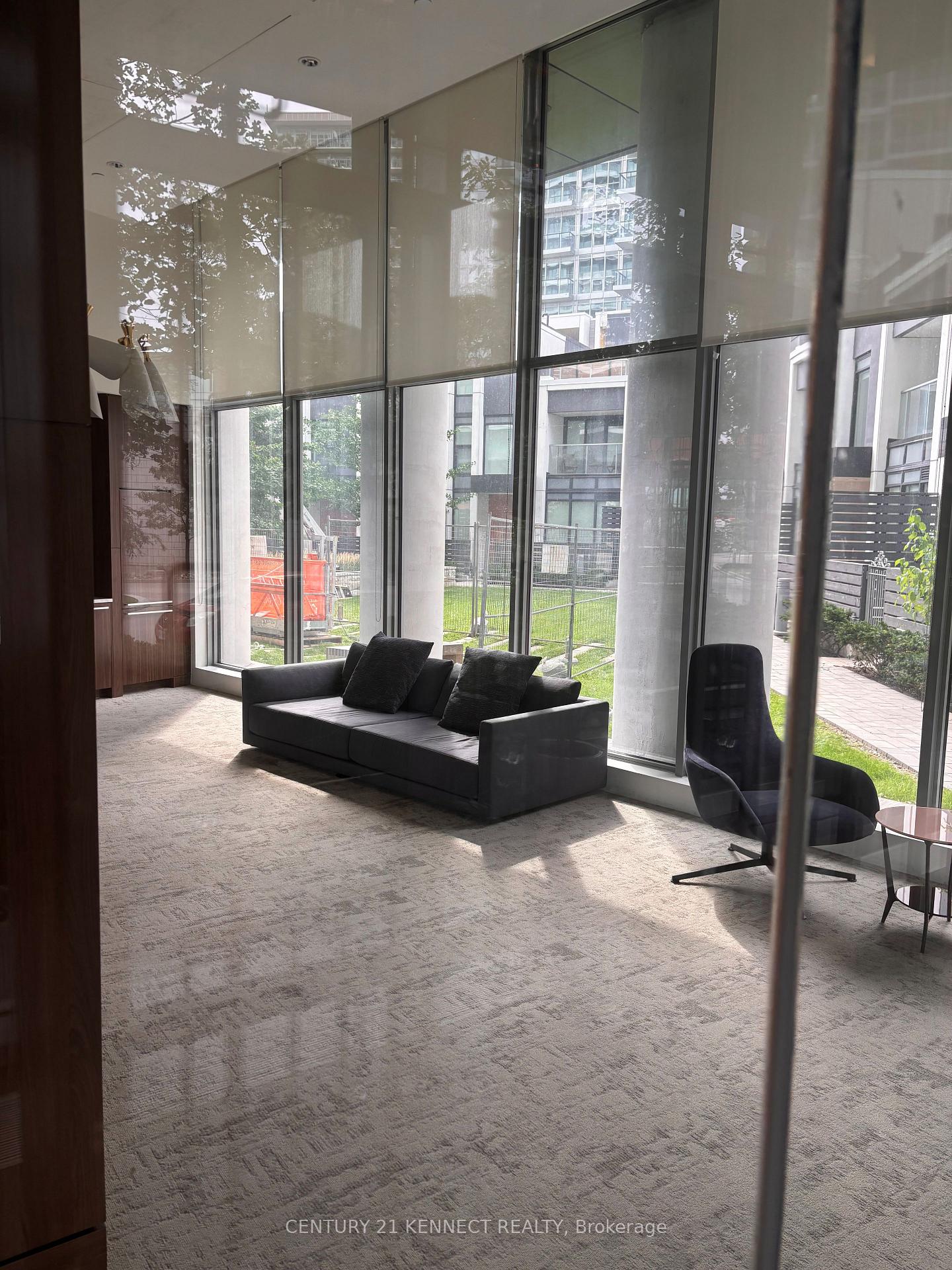 Photo 13 of Unit 2107, 115 Mcmahon Drive, North York, Bayview Village — HOMEH